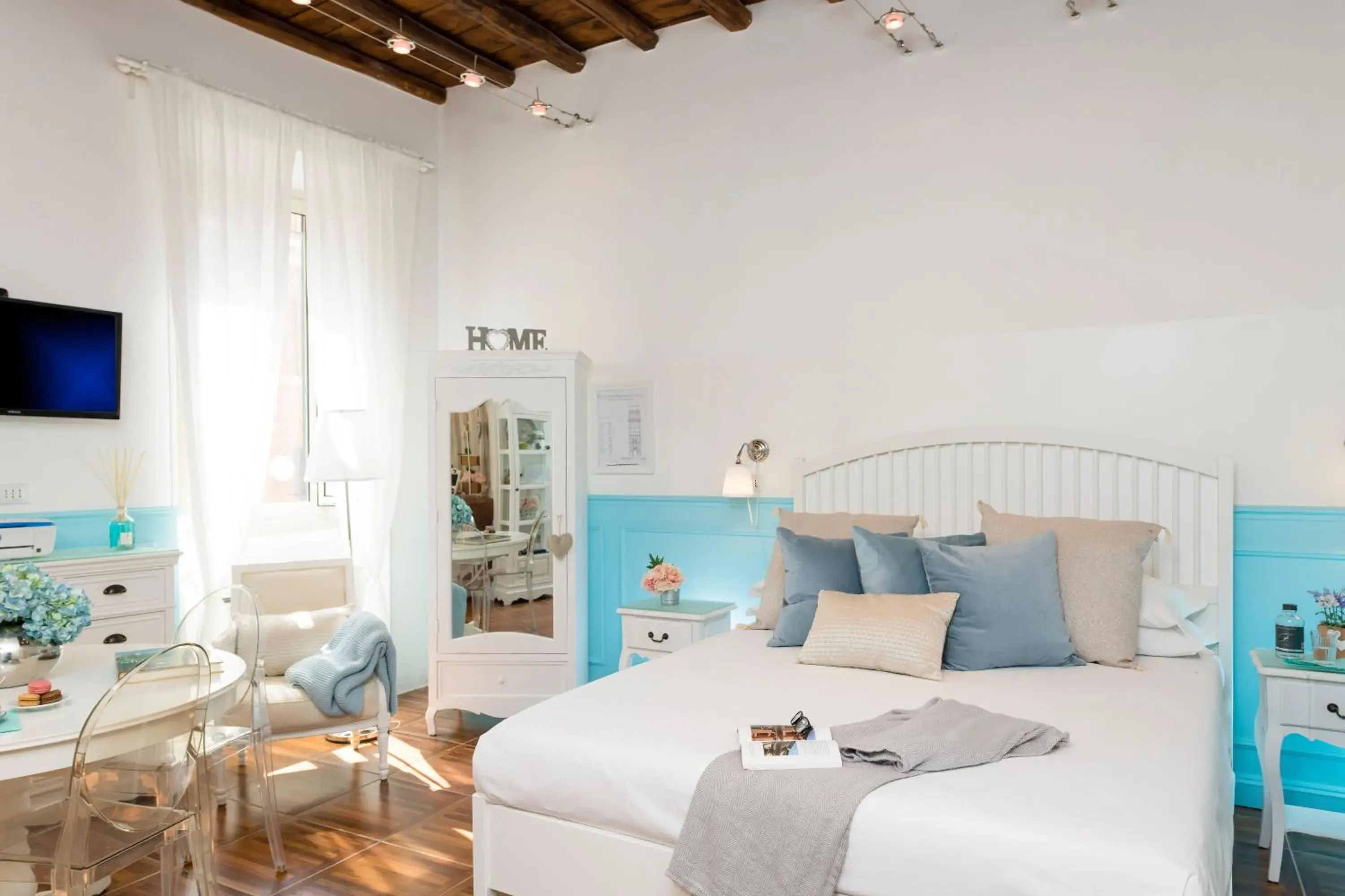 Capo Le Case, Romantic Flat near Spanish Steps Capo Le Case, Romantic Flat near Spanish Steps