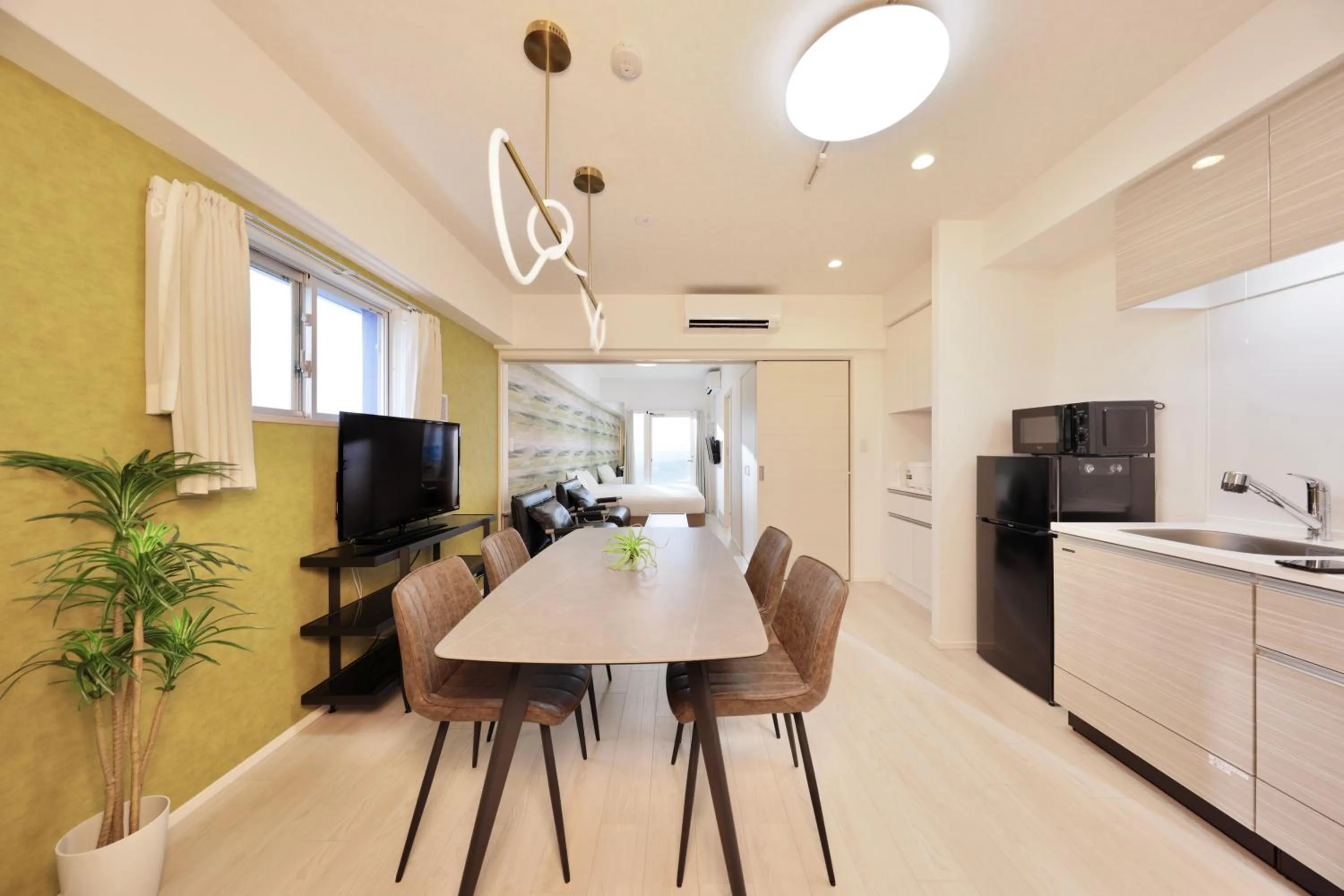 Dining area in Crystal Exe Nanki Shirahama 1