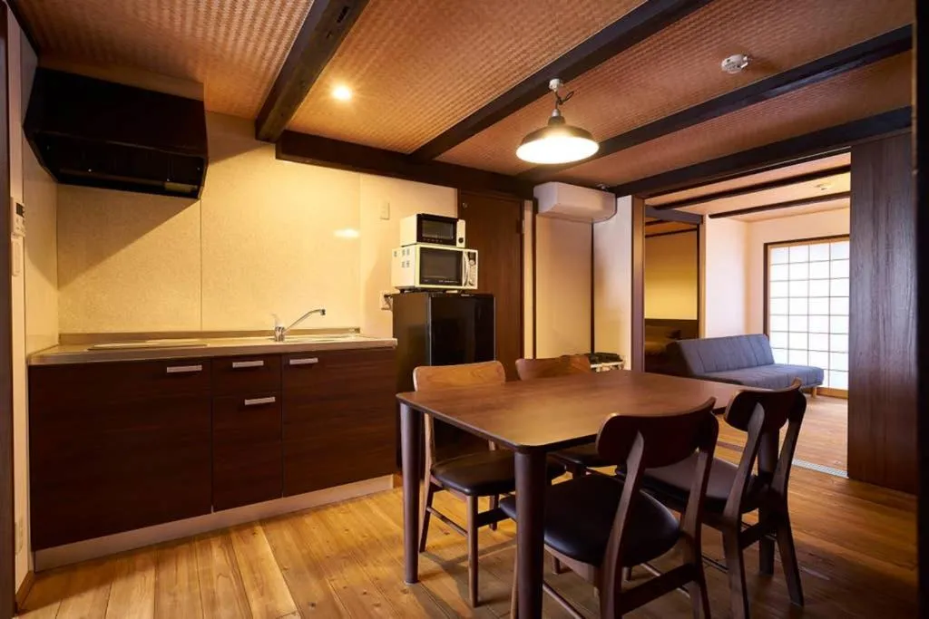 Kuromon House