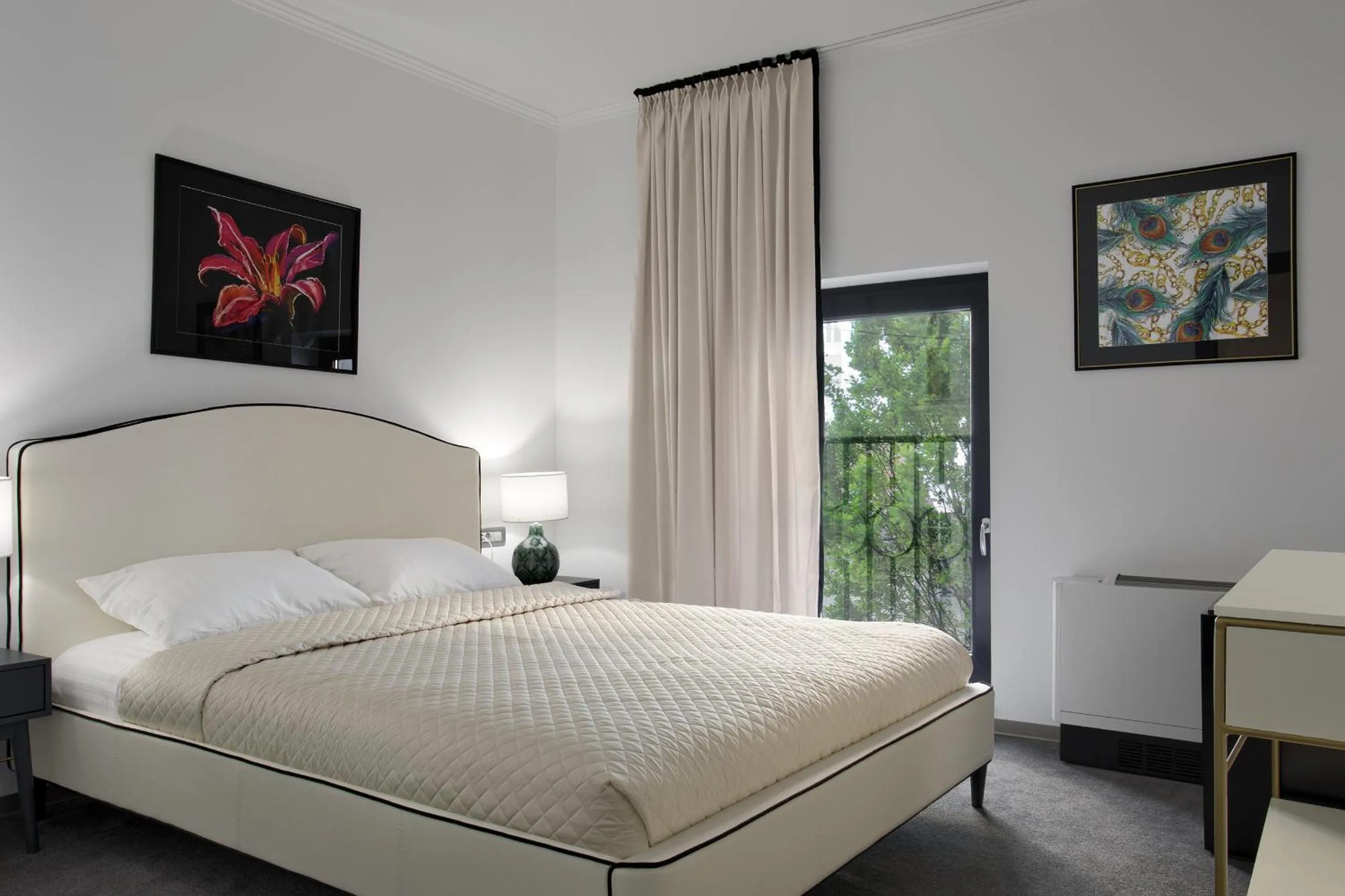 Bed in The Square Hotel