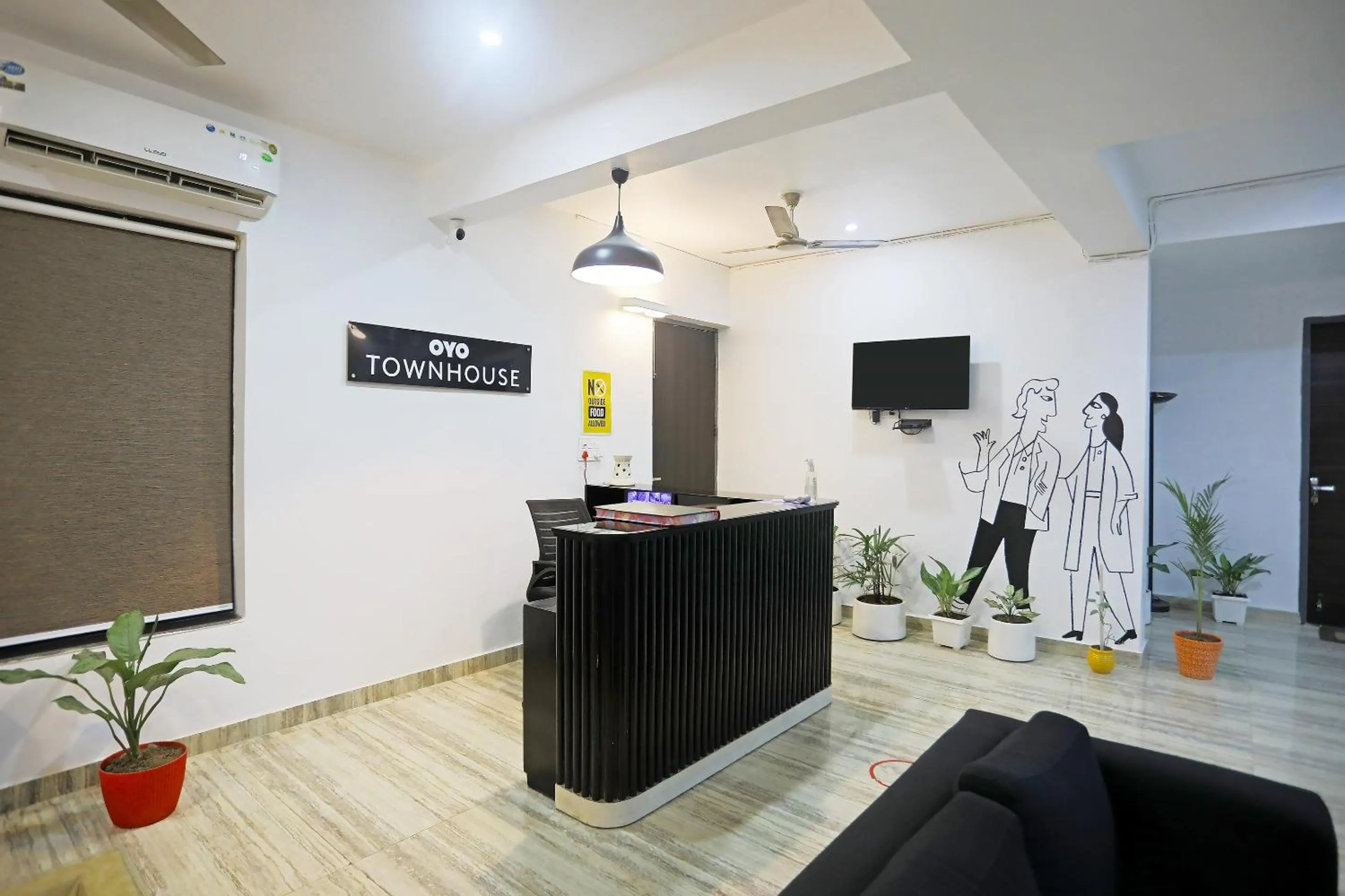 Lobby or reception in Super Townhouse Cloud Bay, Near Genpact, Sector-69, Gurgaon