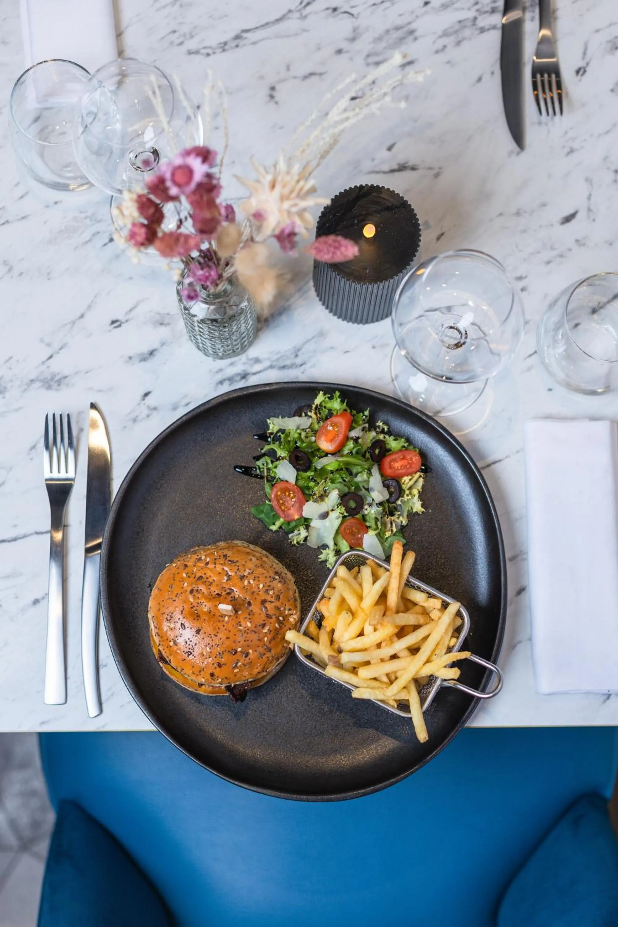 Restaurant/places to eat in Le Drip's