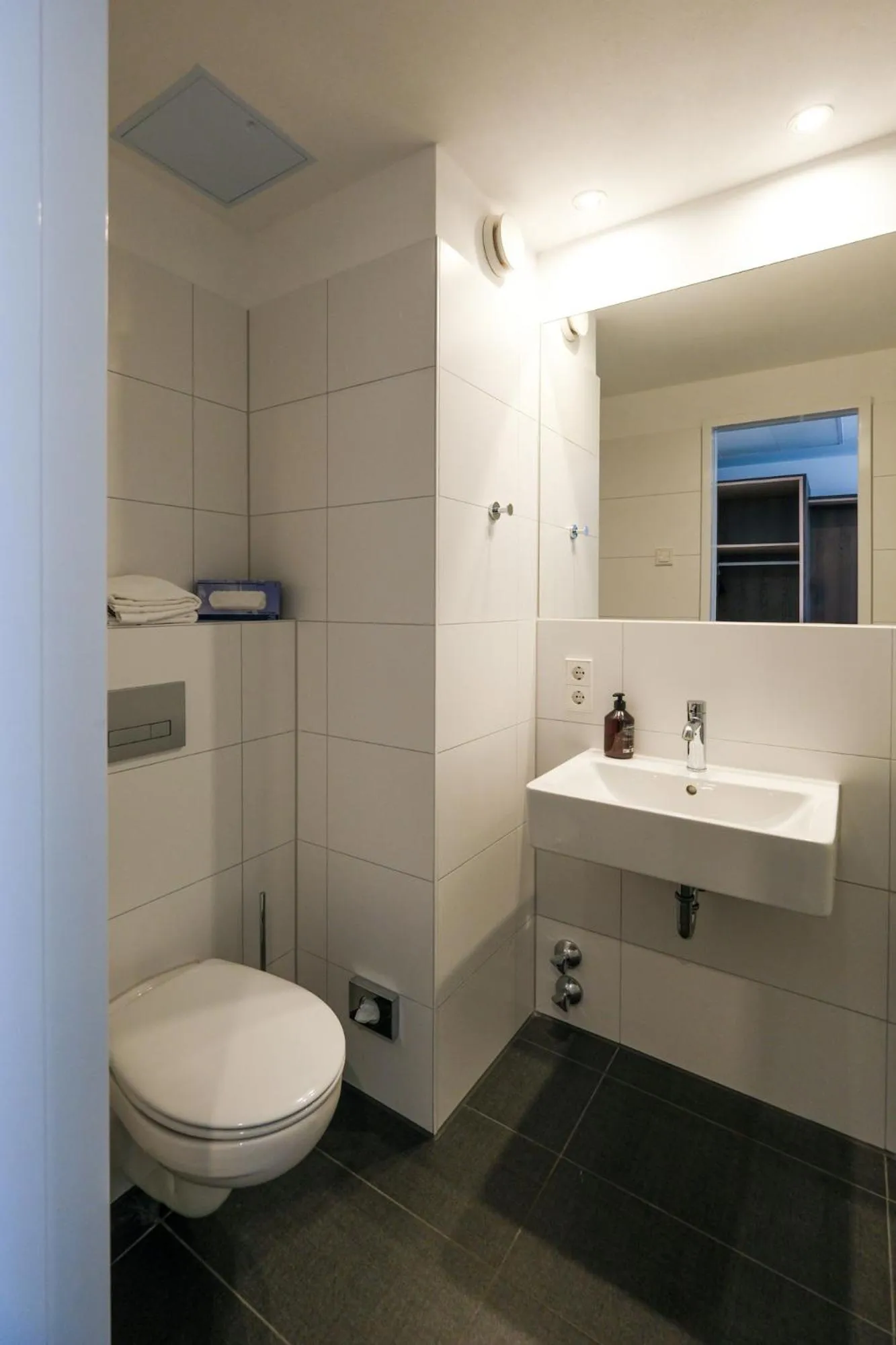 Bathroom in Tools Hotel Laichingen