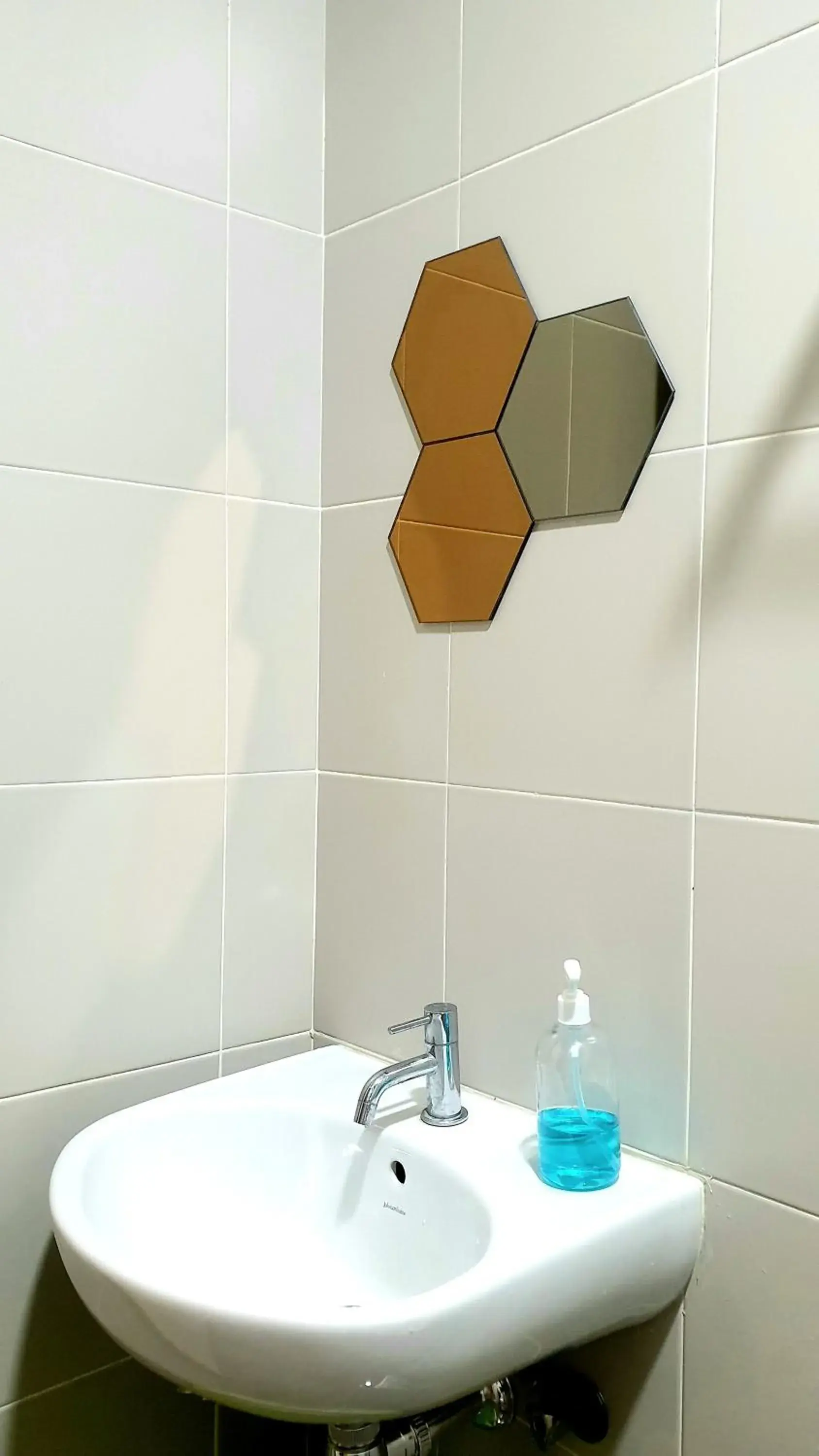 Bathroom in Kimura Ryokan Legoland Nusajaya Bathroom in Kimura Ryokan Legoland Nusajaya