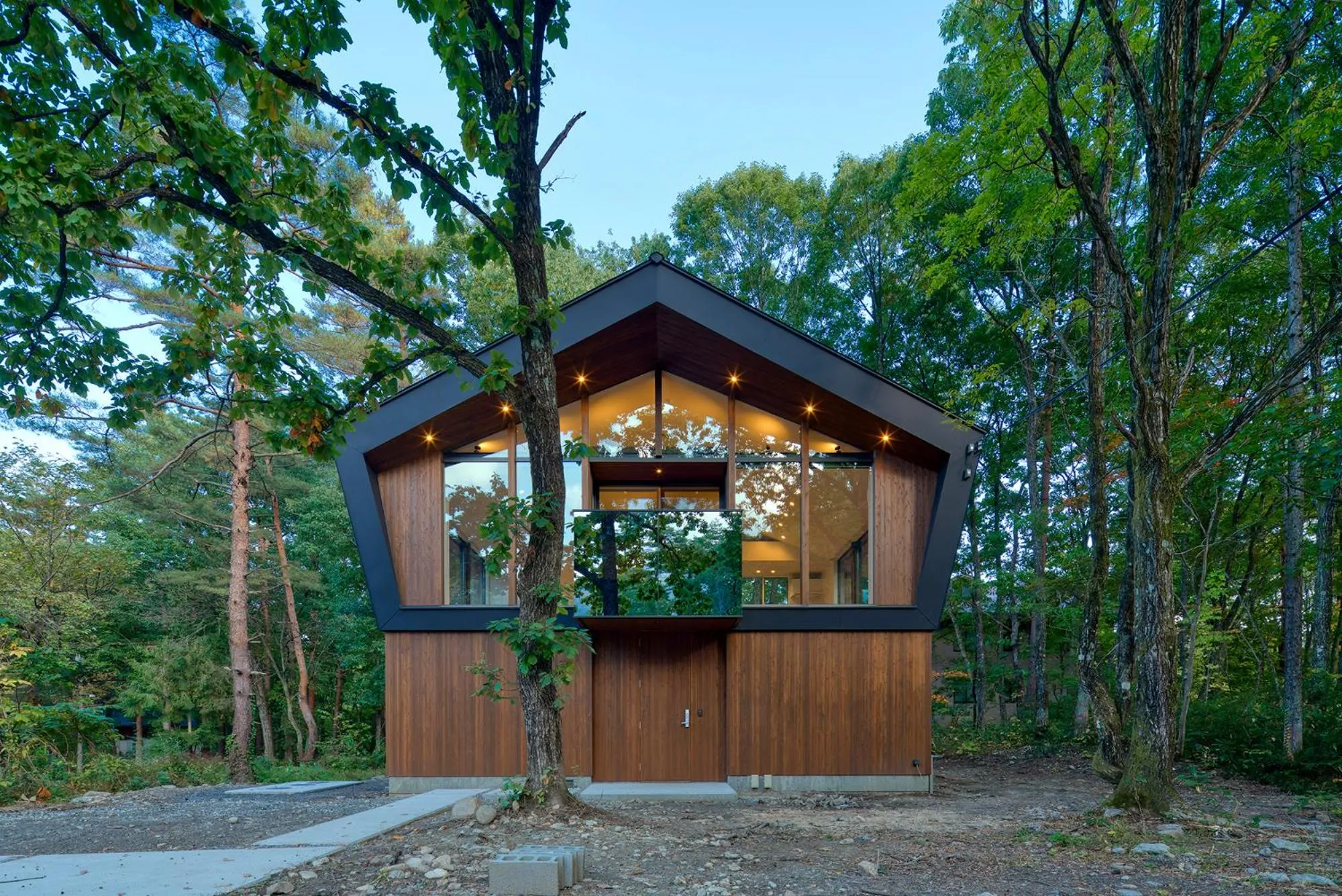 Property building in Ahiru Chalet by Hakuba White Fox Company
