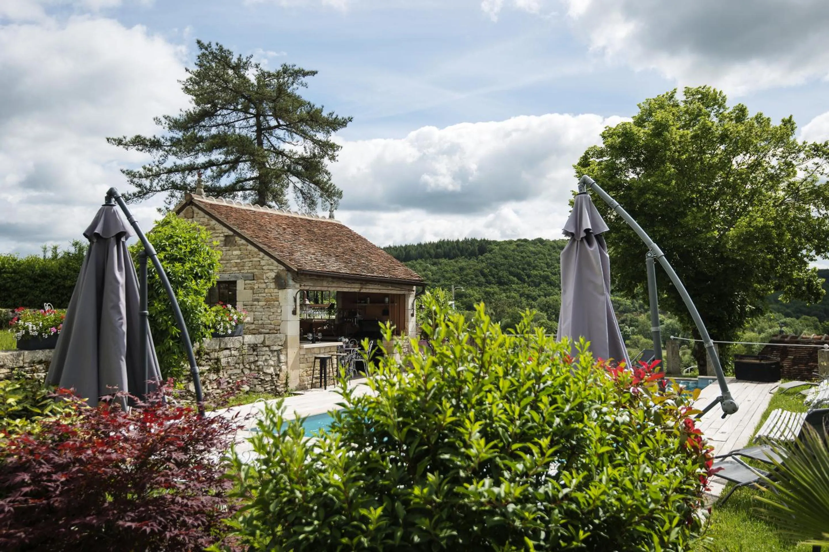 Pool view in Le Domaine des Carriers