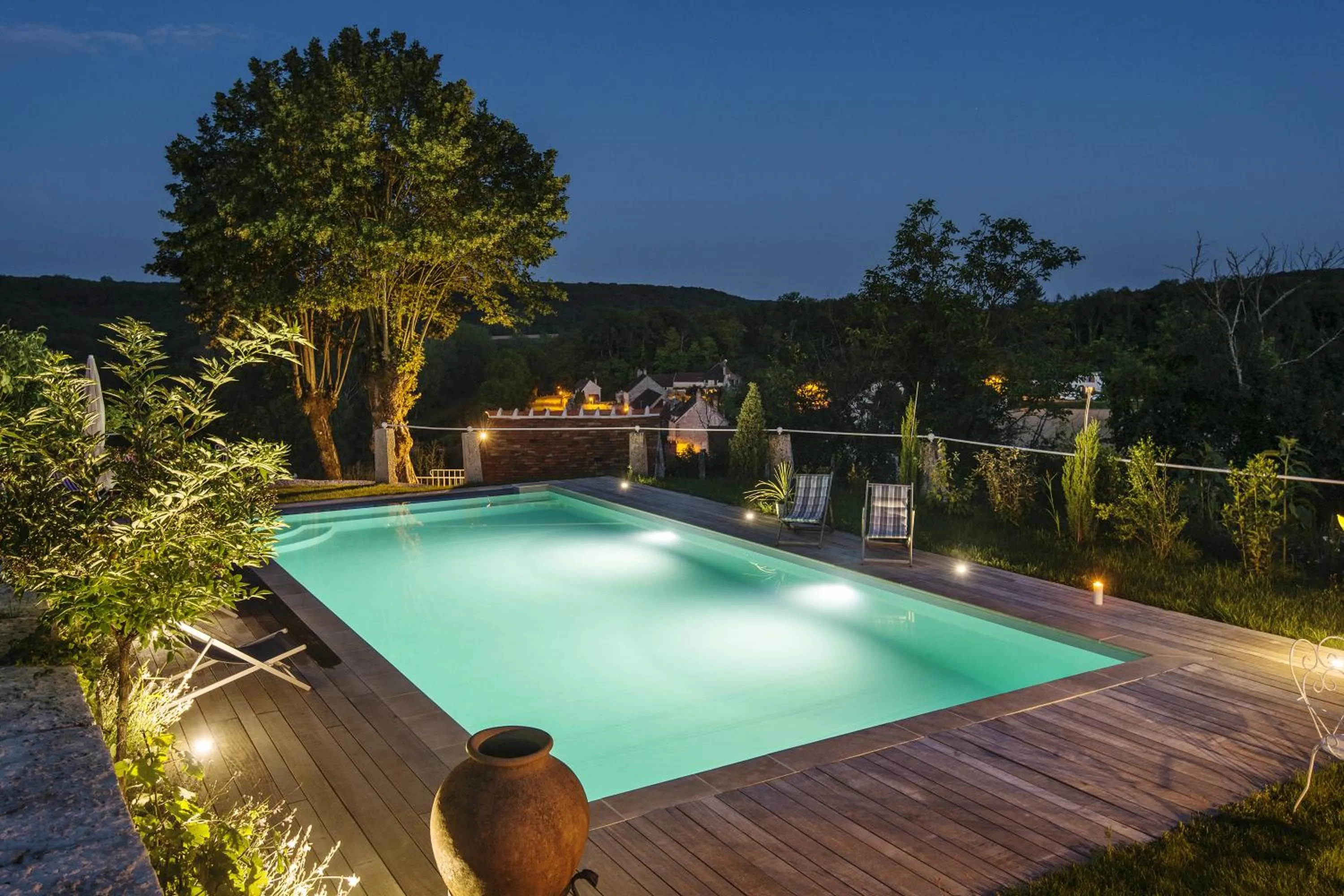 Pool view in Le Domaine des Carriers