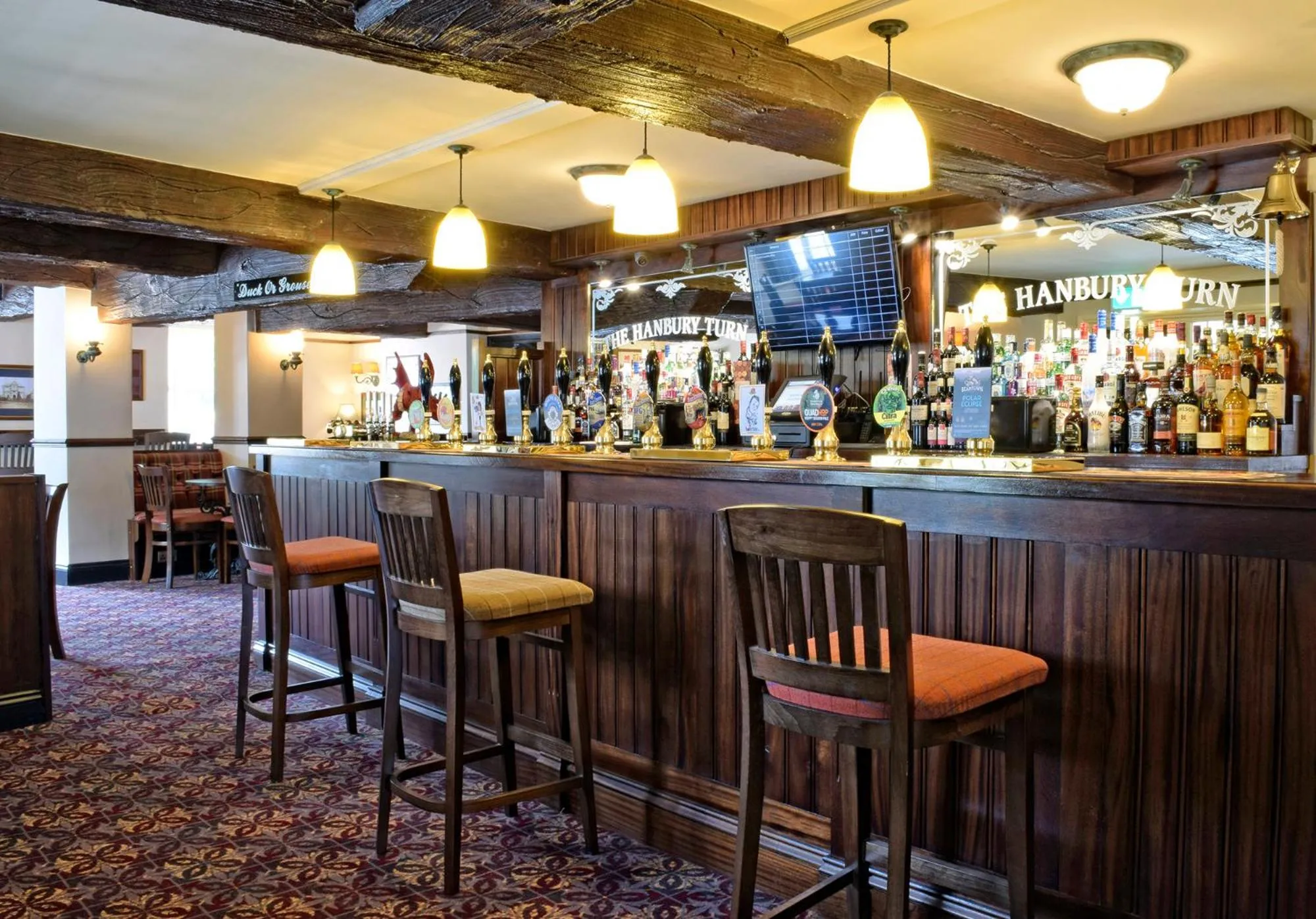 Lounge or bar in Hanbury Turn