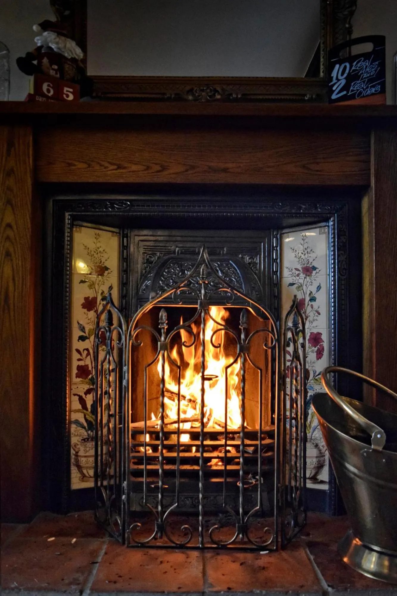 Lounge or bar in Hanbury Turn