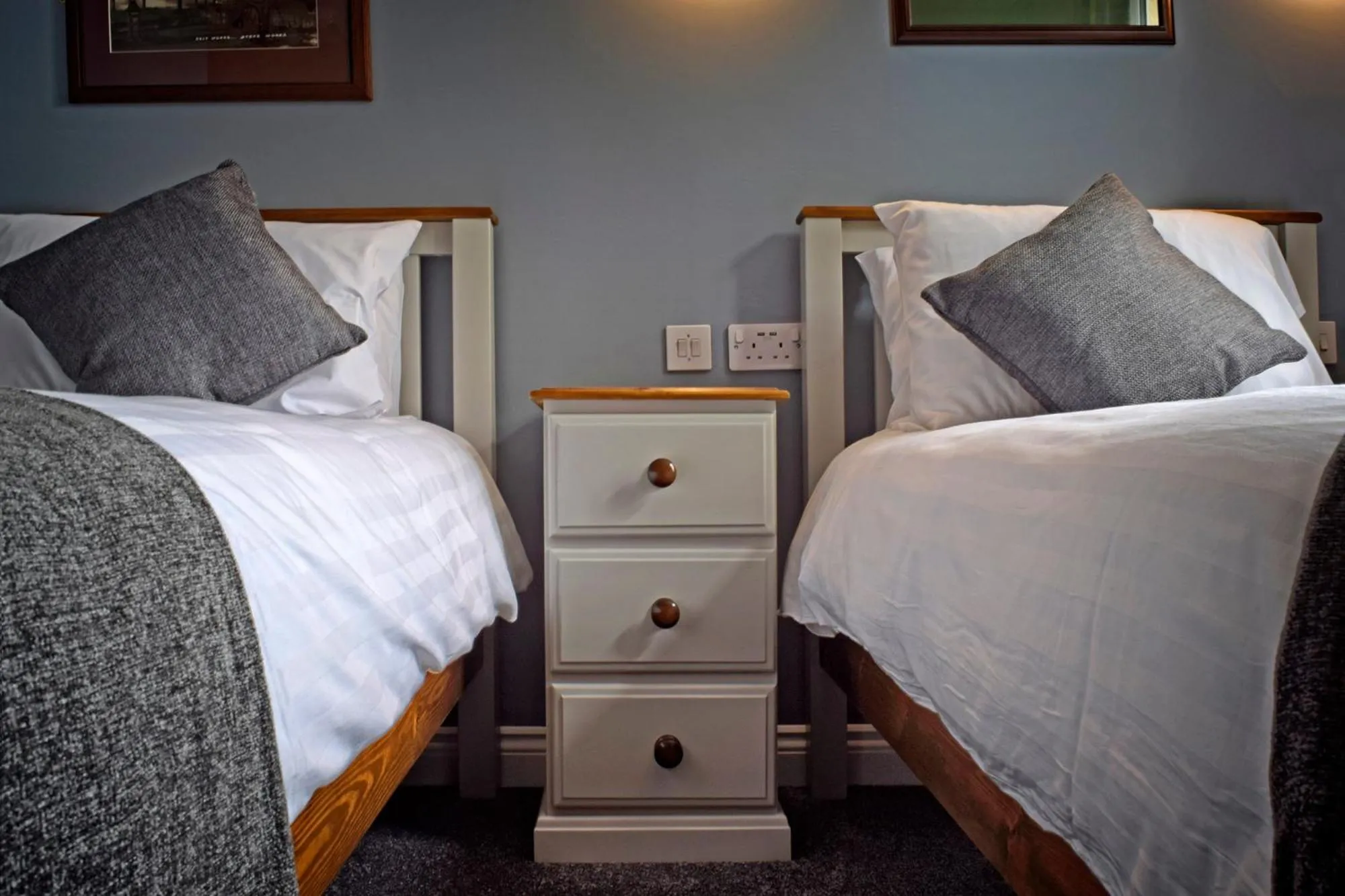 Bedroom, Bed in Hanbury Turn