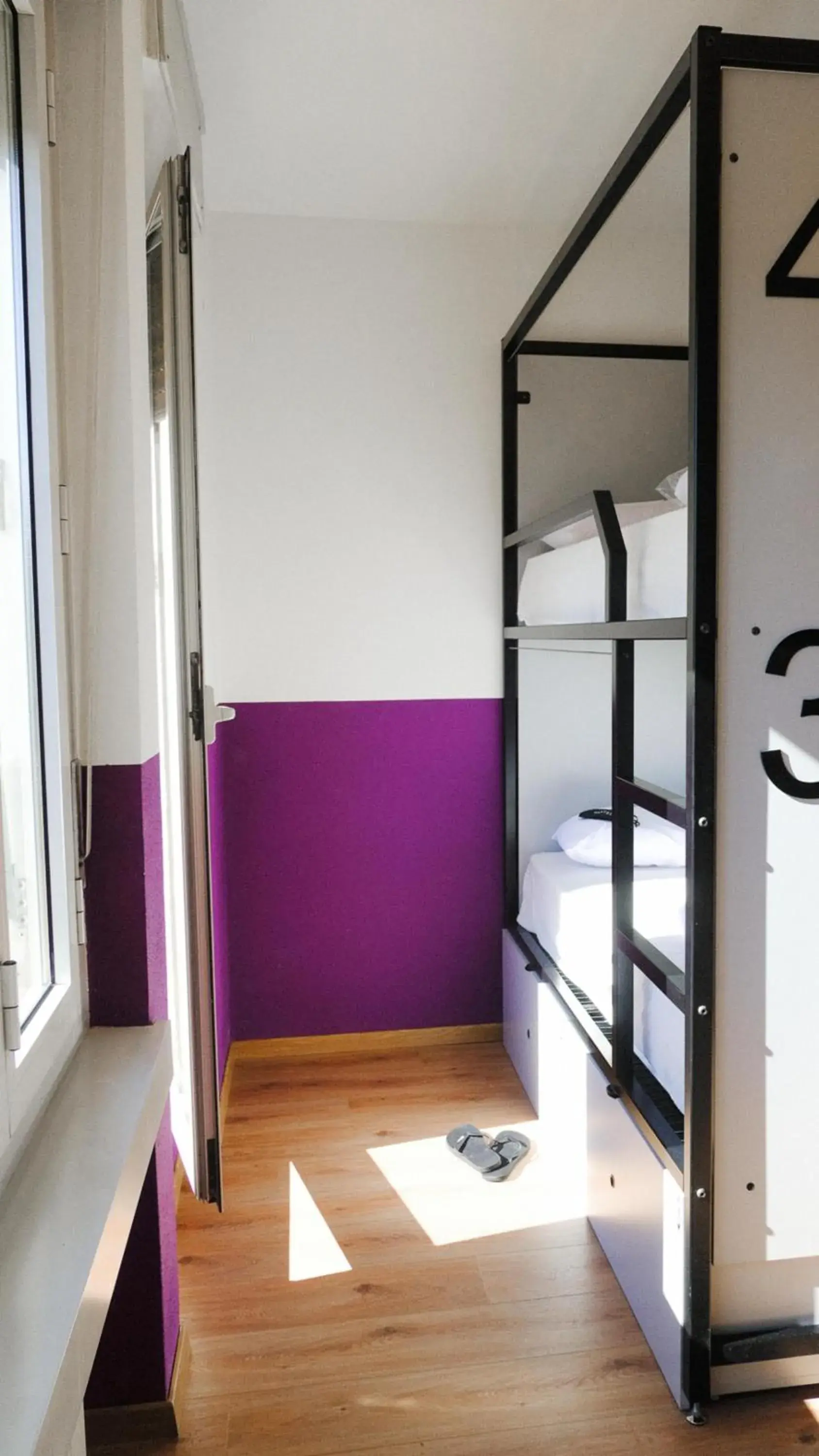 Bed in Hotello Trieste Bed in Hotello Trieste