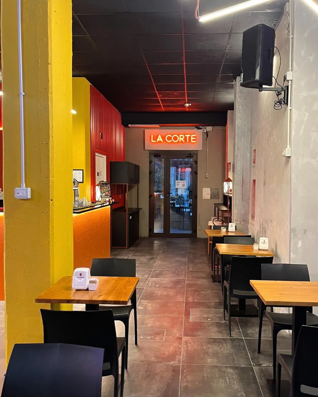 Lounge or bar in Hotello Trieste