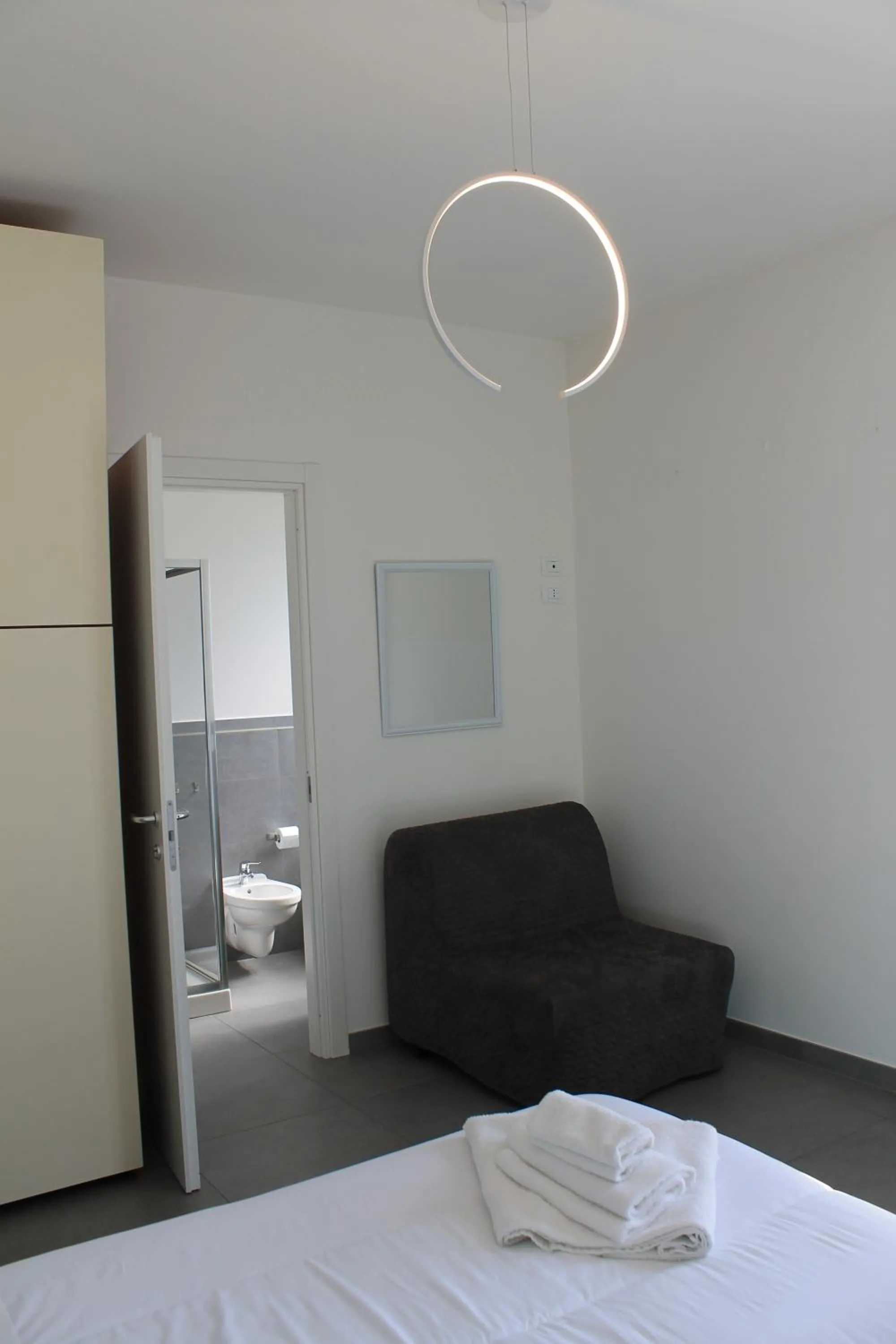 Photo of the whole room, Bed in Life Quality B&B