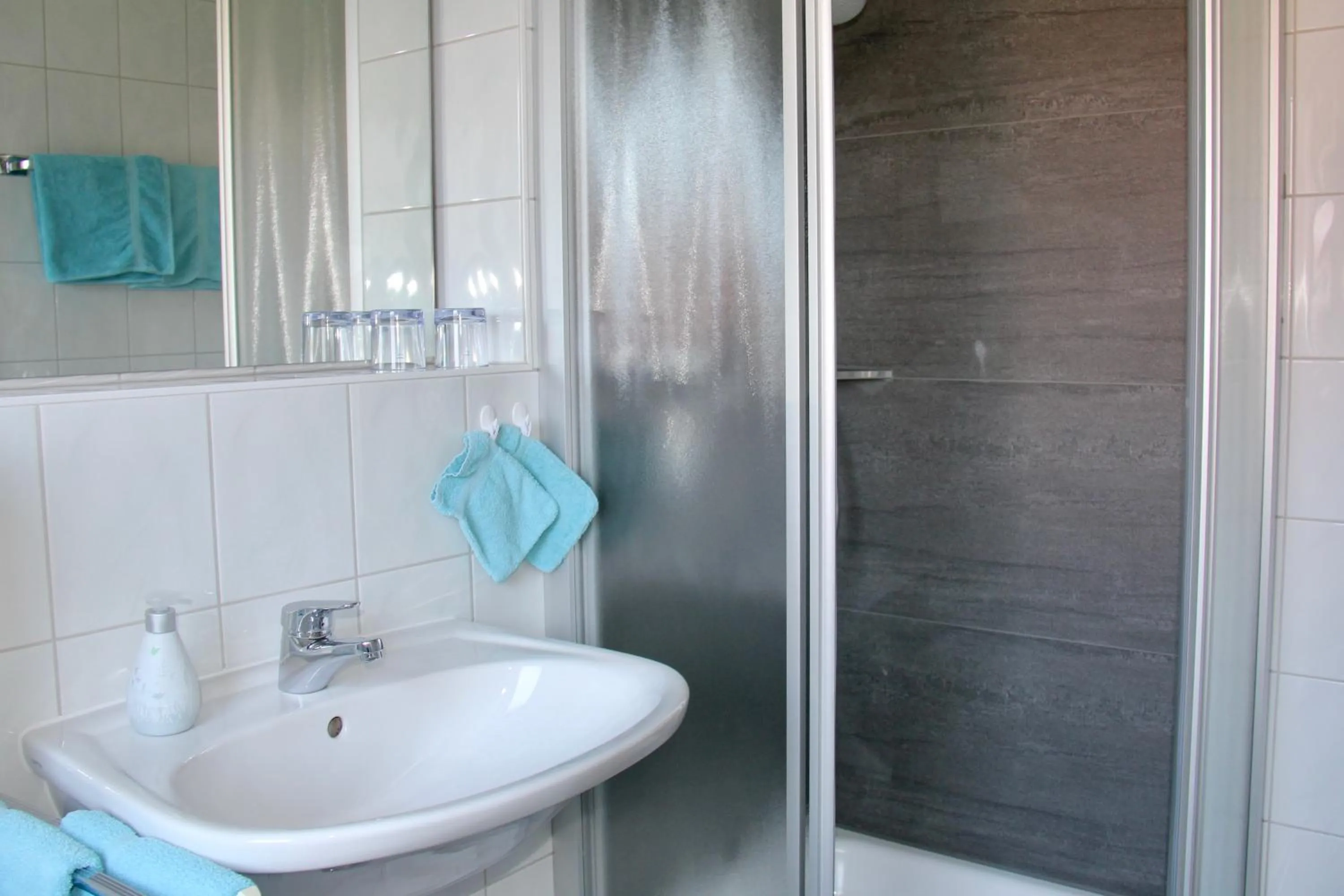 Bathroom in Kleines Hotel Edeltraud