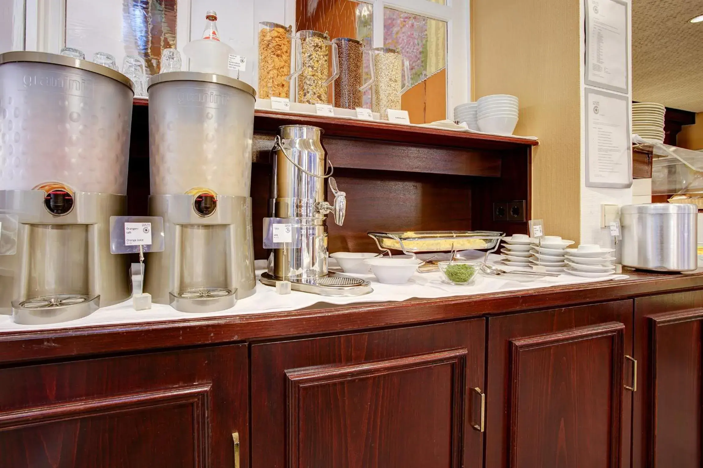 Restaurant/places to eat in Hotel Atlanta Restaurant/places to eat in Hotel Atlanta