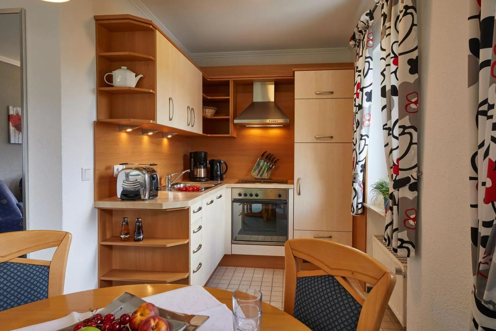 Kitchen or kitchenette in Hotel & Ferienappartements Edelweiss