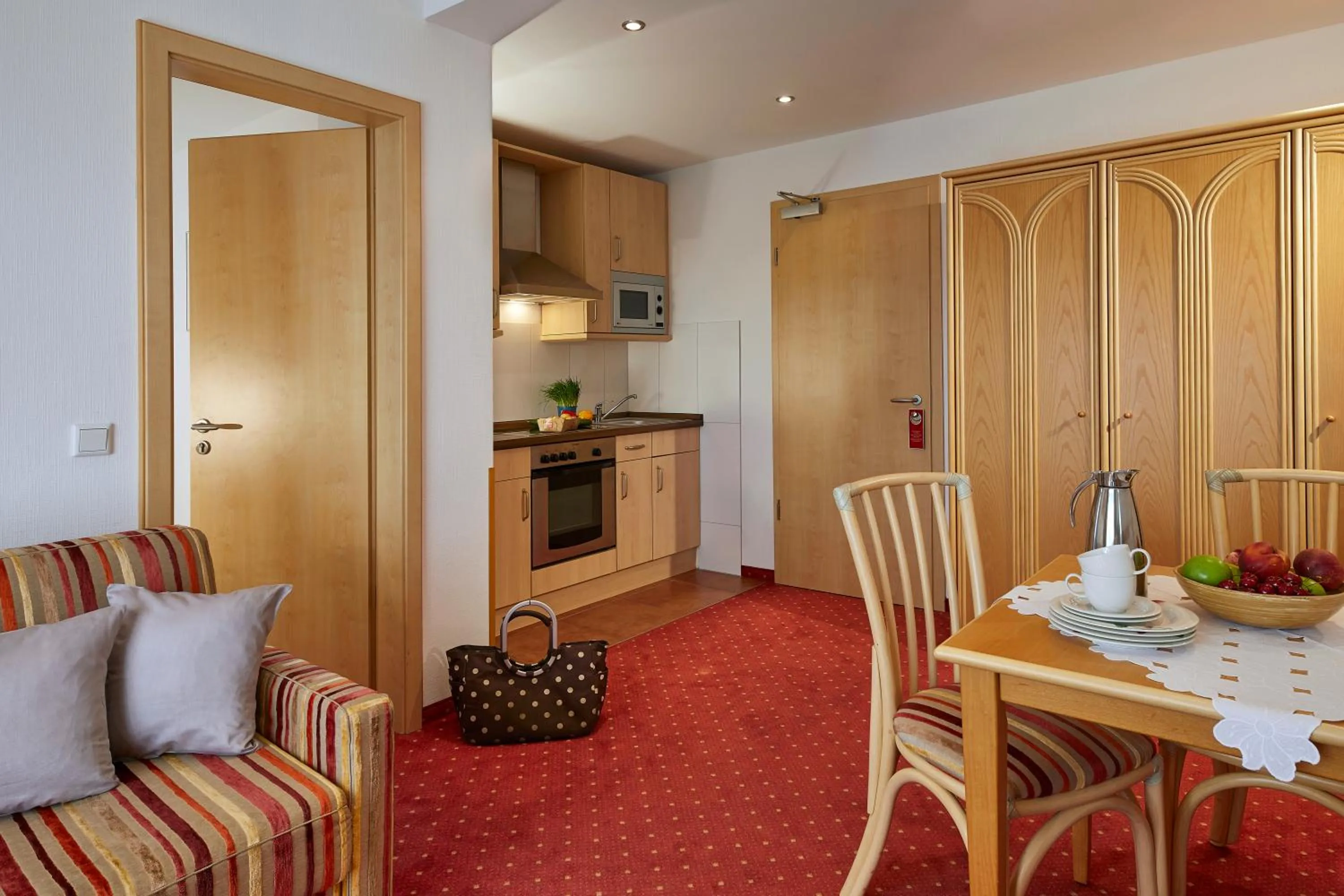 Kitchen or kitchenette in Hotel & Ferienappartements Edelweiss