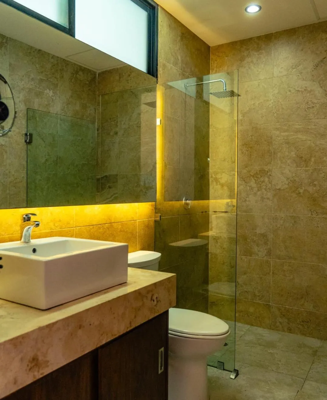 Shower in Hotel Boutique Zoren