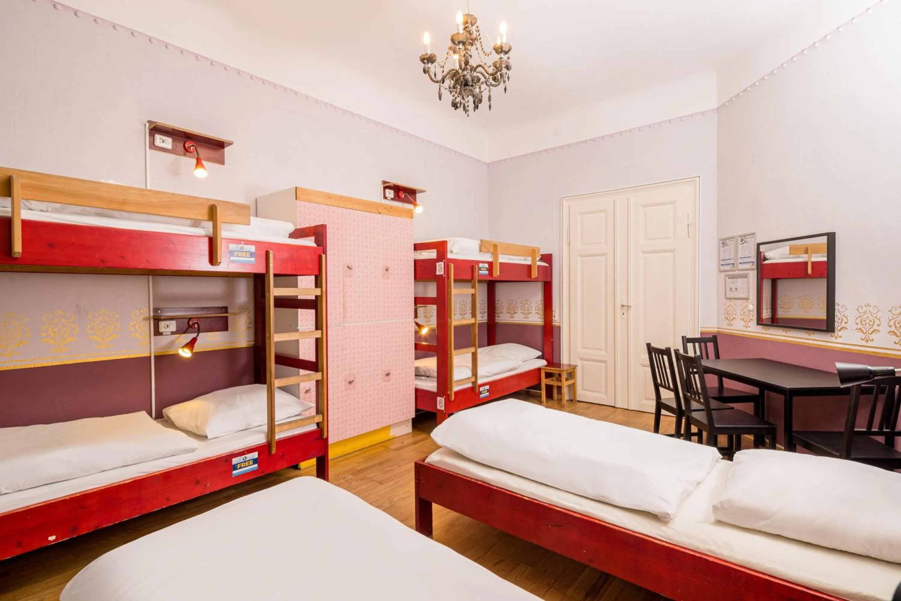 Bed in Hostel Mondpalast