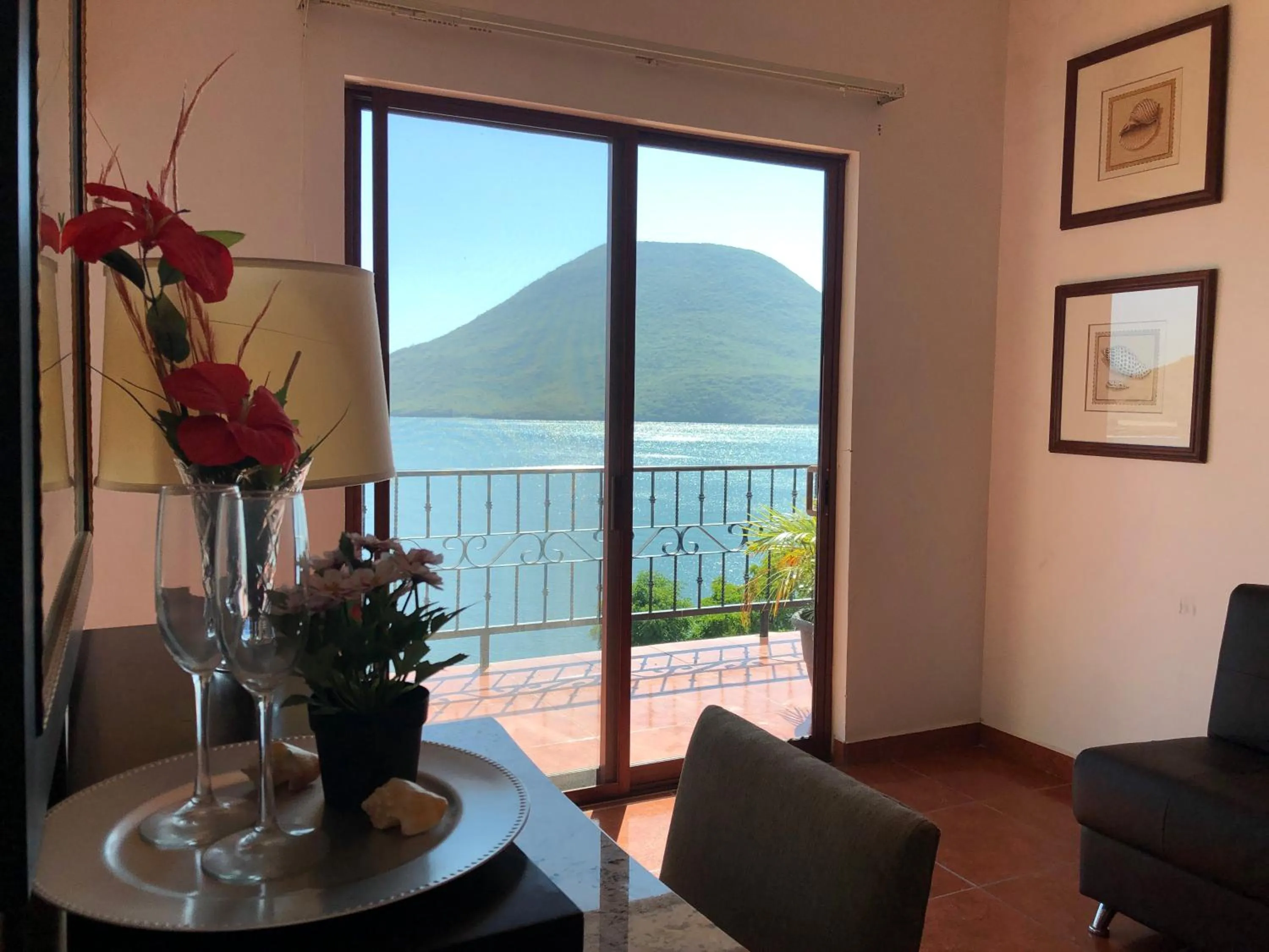 Seating area in Casa de la Aduana Hotel Boutique