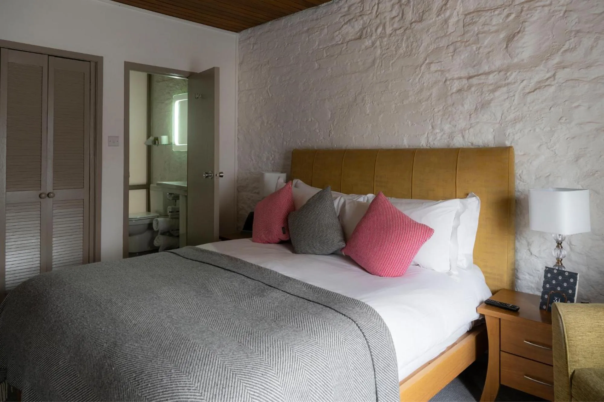 Bedroom, Bed in Number 31