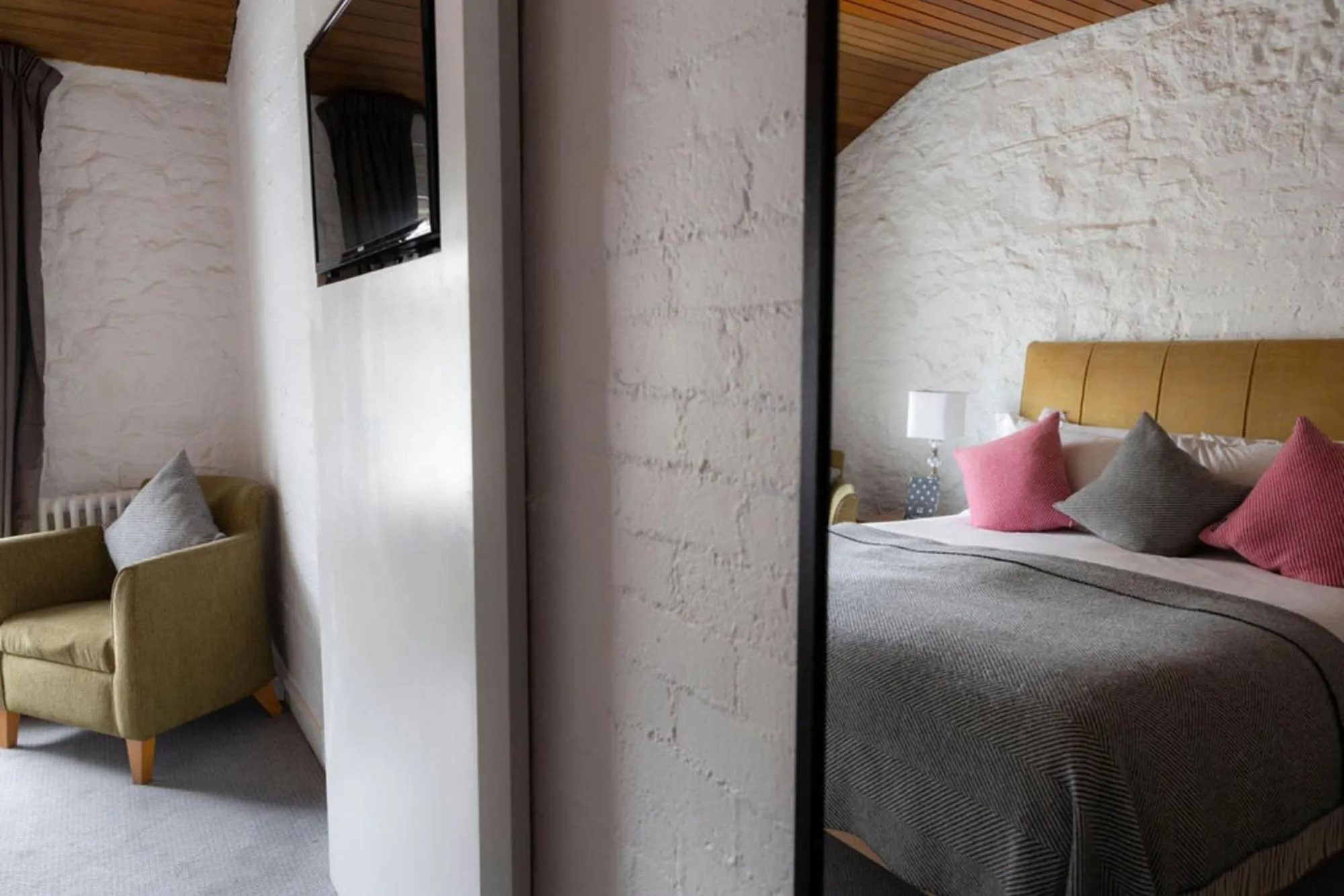 Seating area, Bed in Number 31