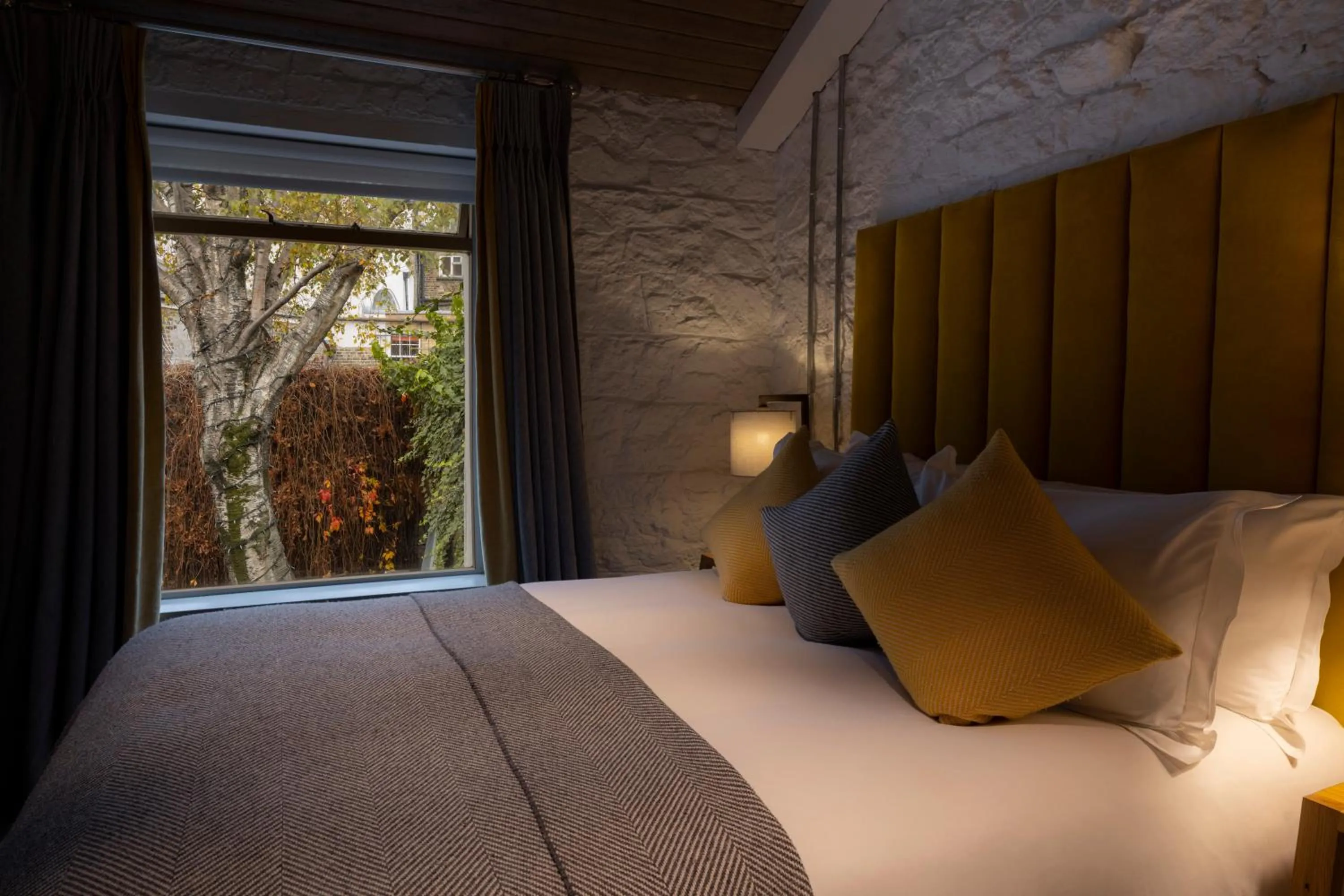 Bedroom, Bed in Number 31