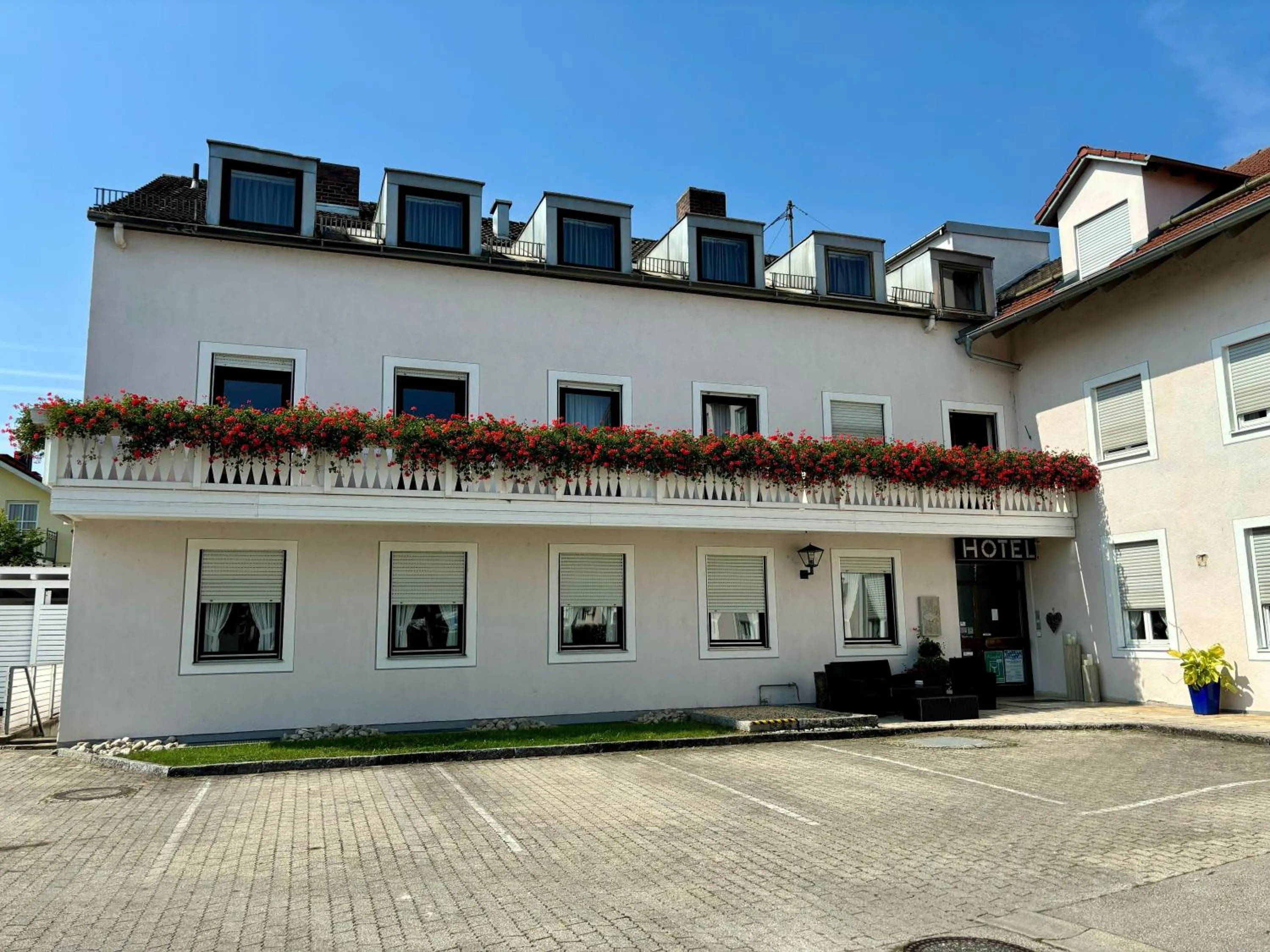 Property building in Hotel Fischerwirt