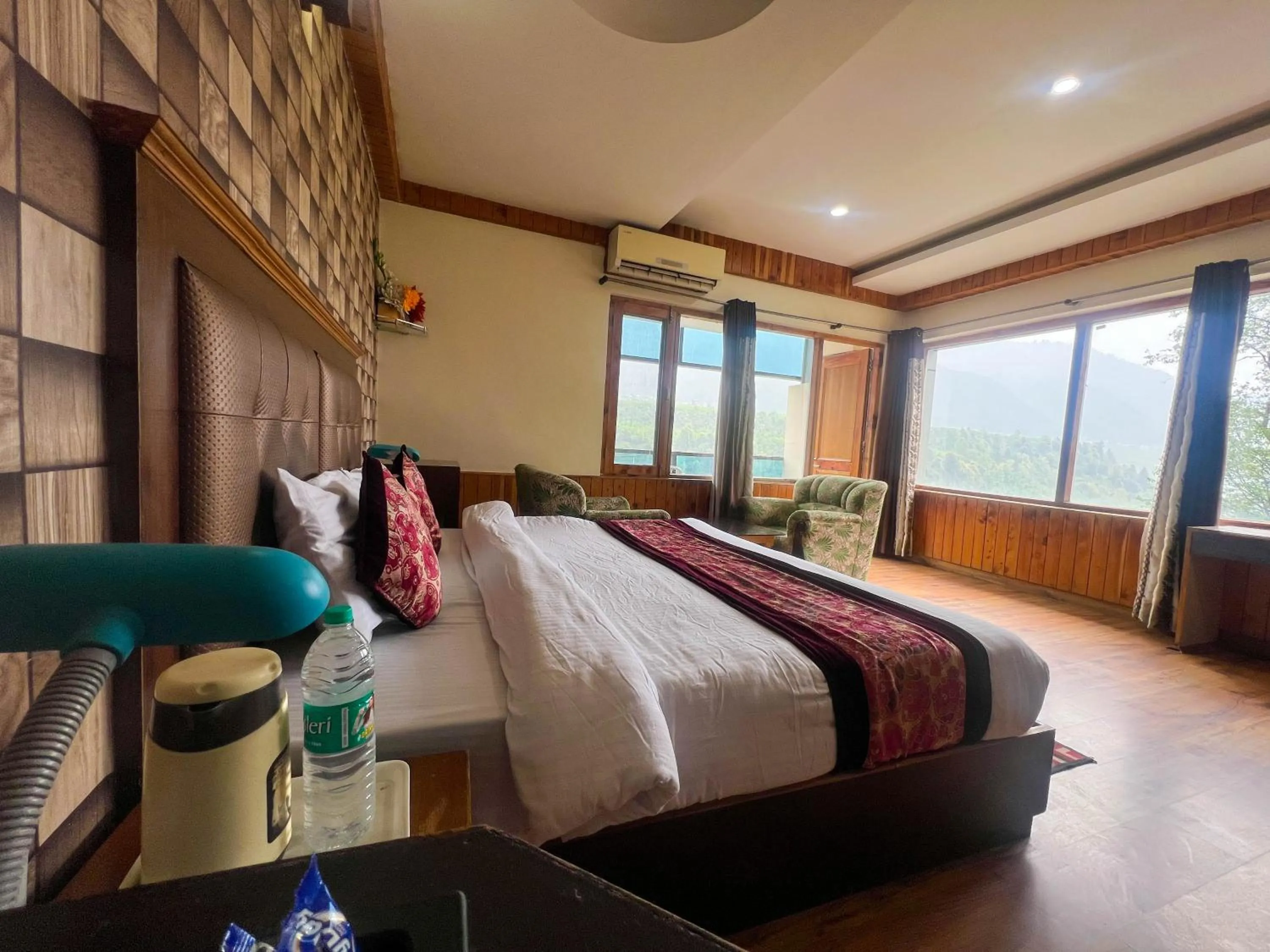 View (from property/room), Bed in Manali Valley Resort
