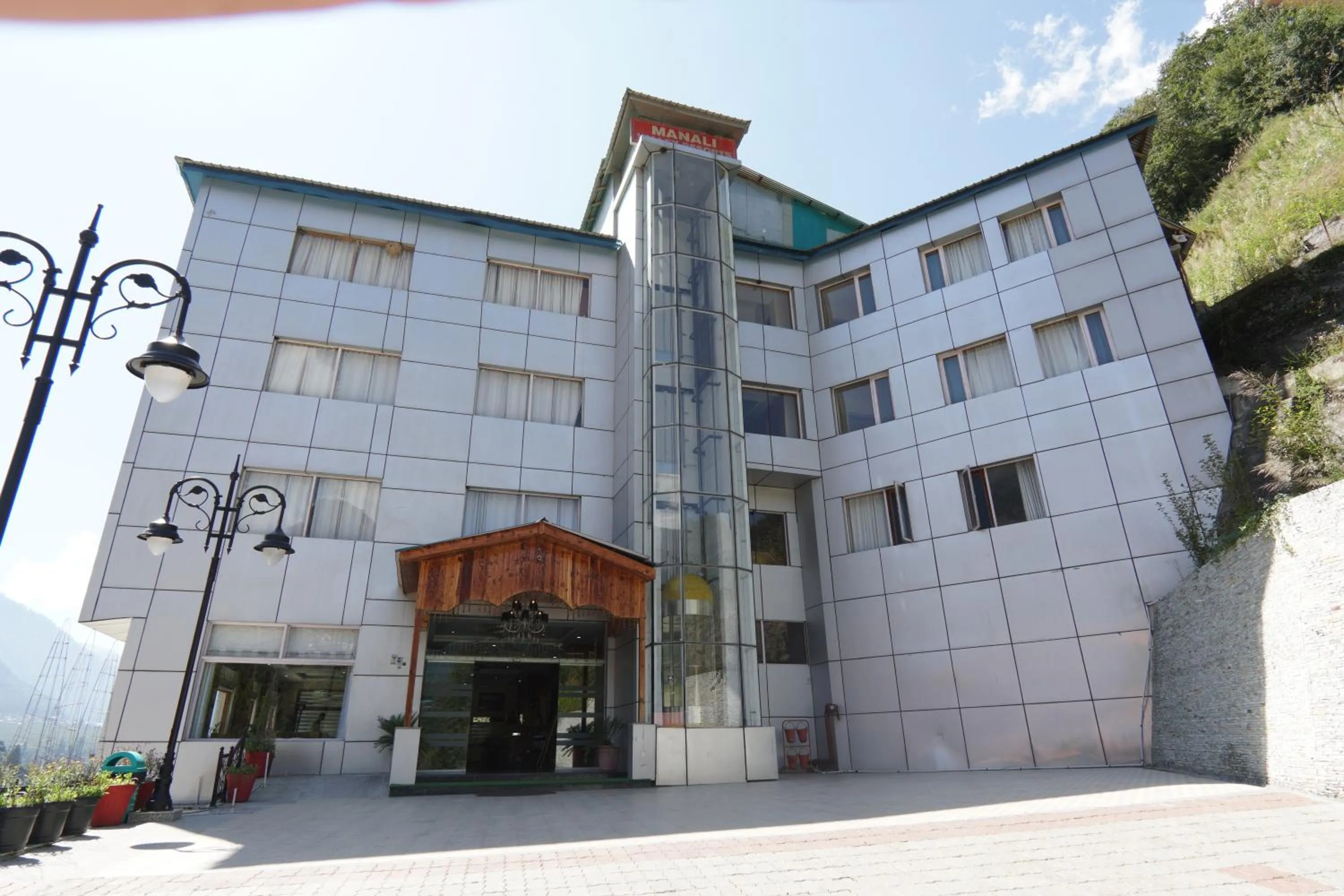 Property building in Manali Valley Resort