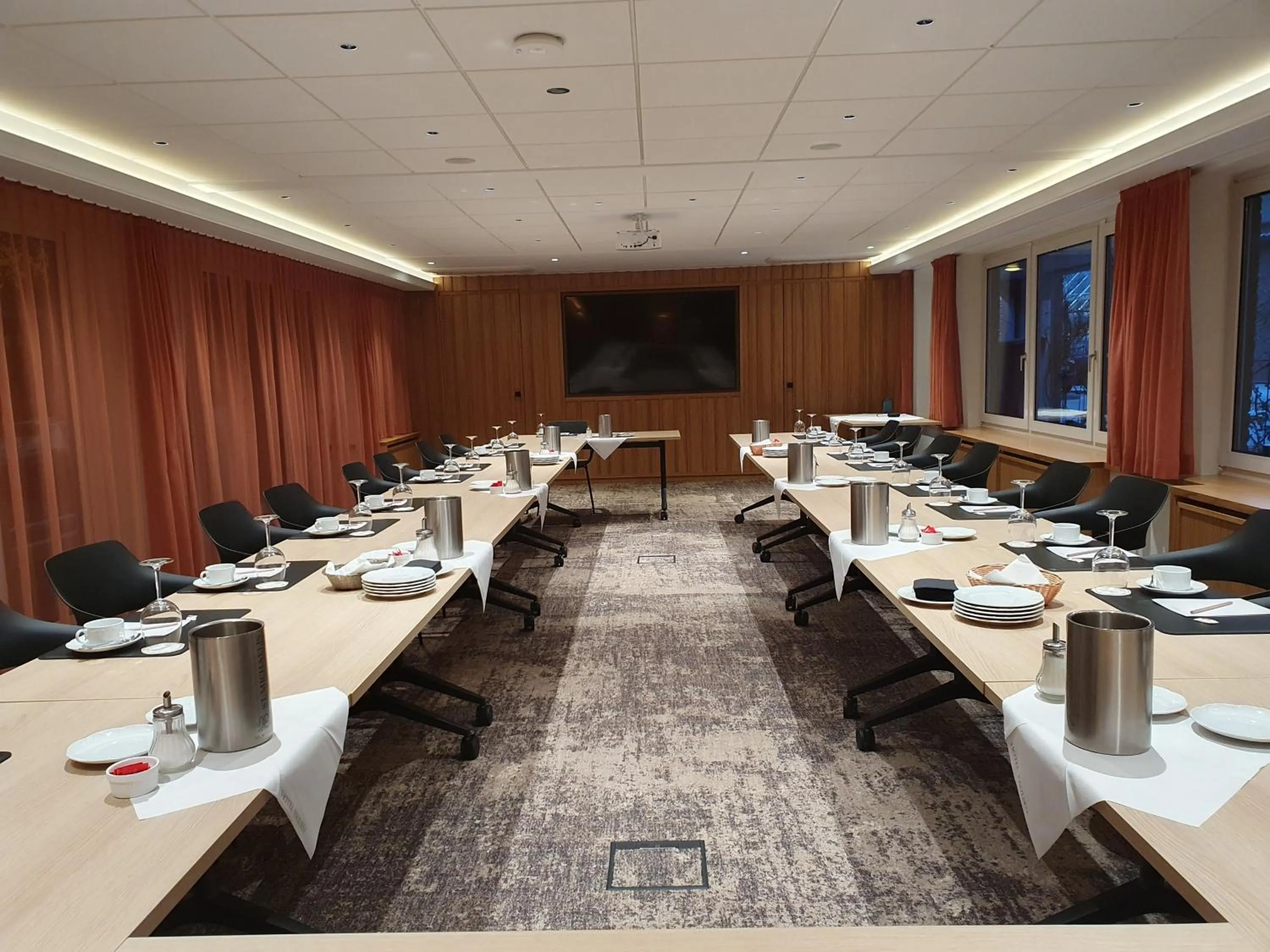 Restaurant/places to eat in Hotel Paulsen