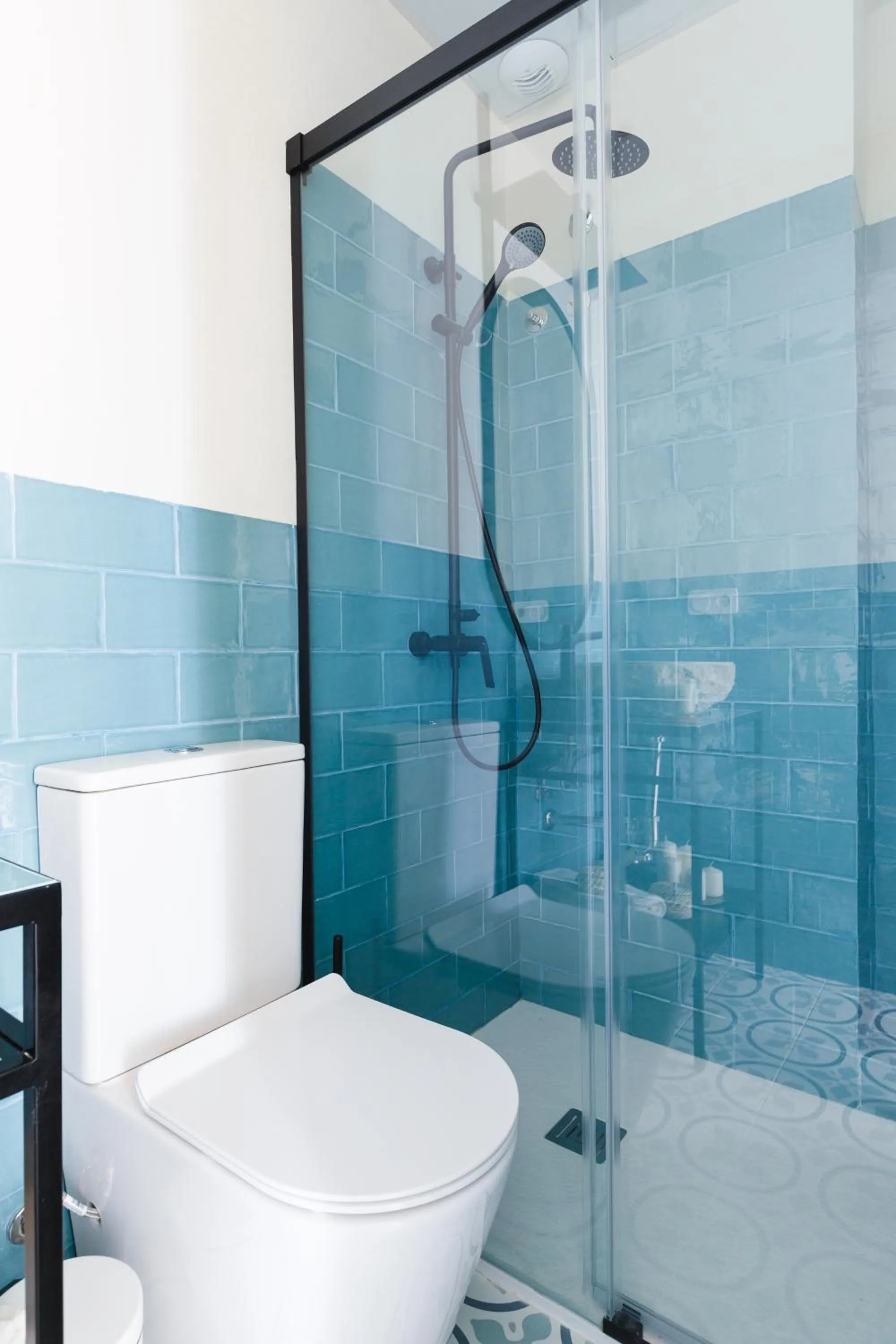 Bathroom in Atenea Malaga Apartments