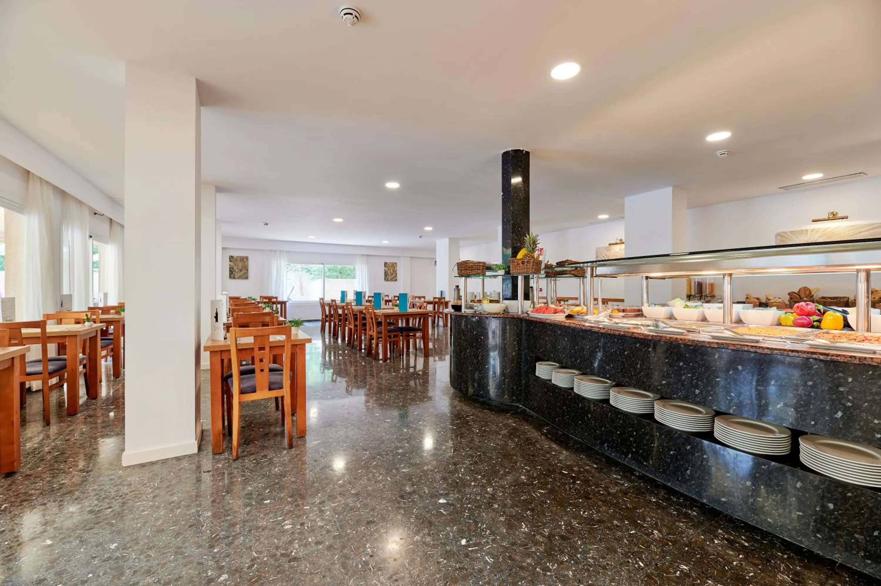 Restaurant/places to eat in Oberoy - Adults Only