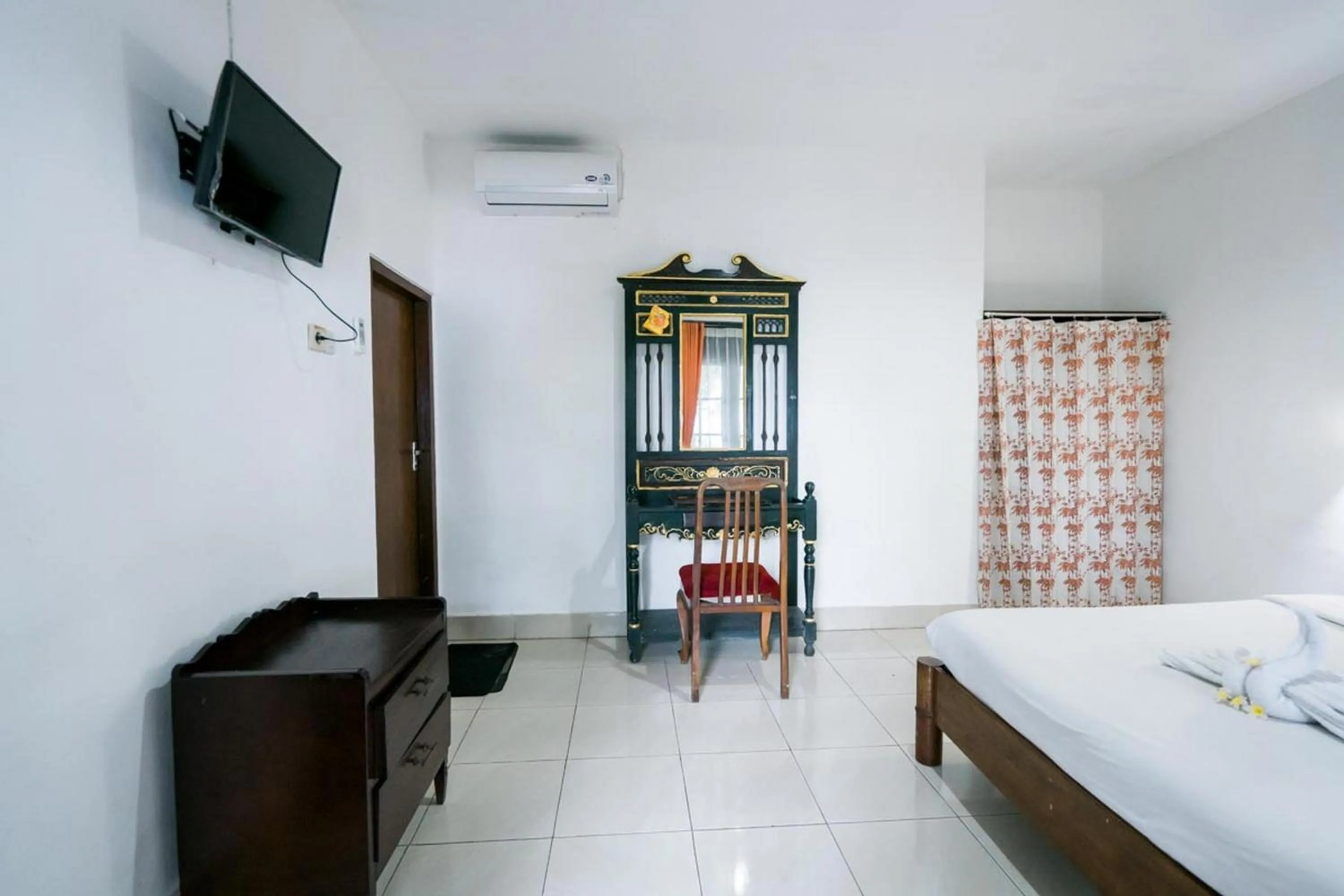 Bed in Urbanview Hotel Ananda Beach Sanur