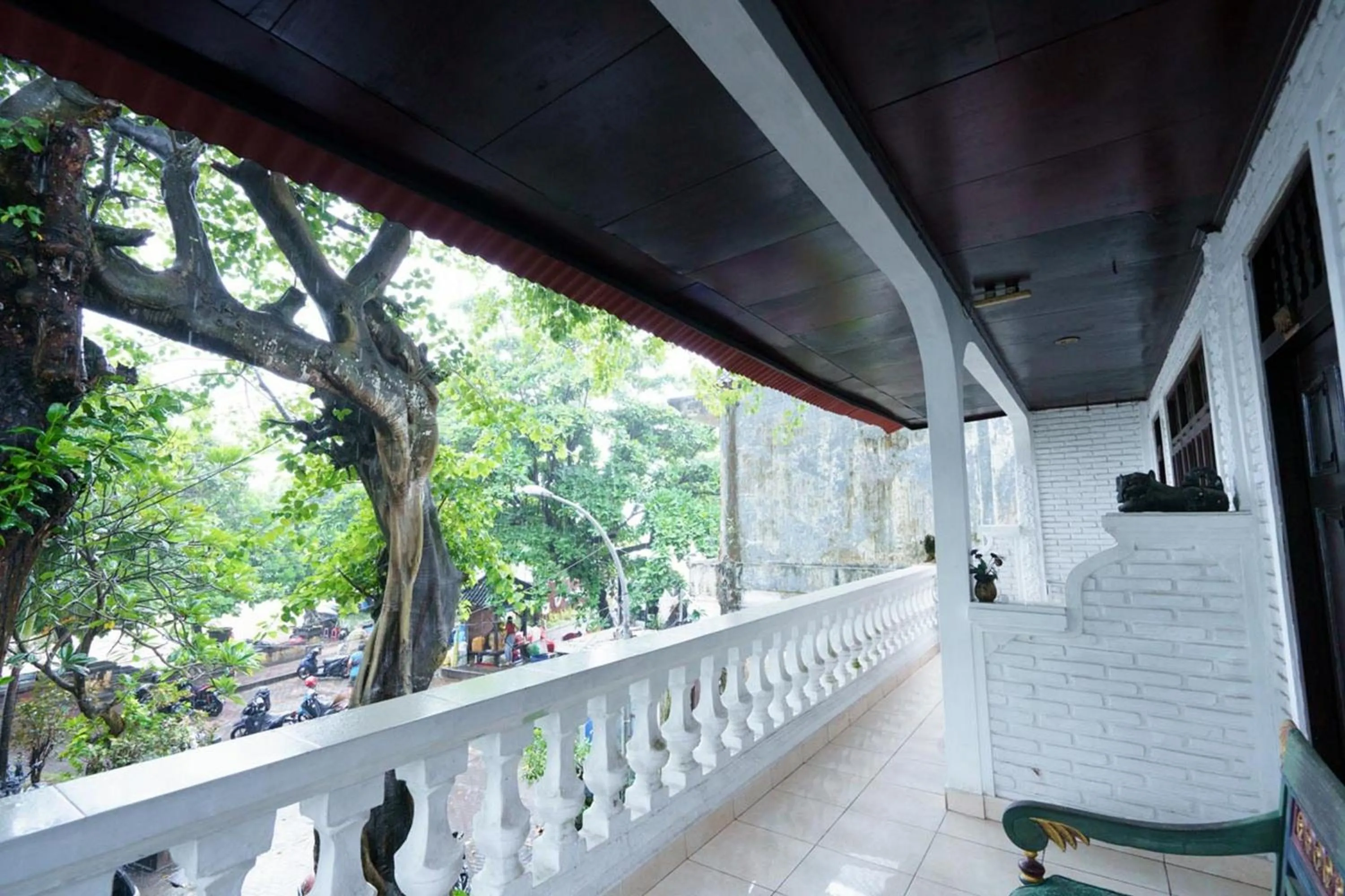 Balcony/Terrace in Urbanview Hotel Ananda Beach Sanur