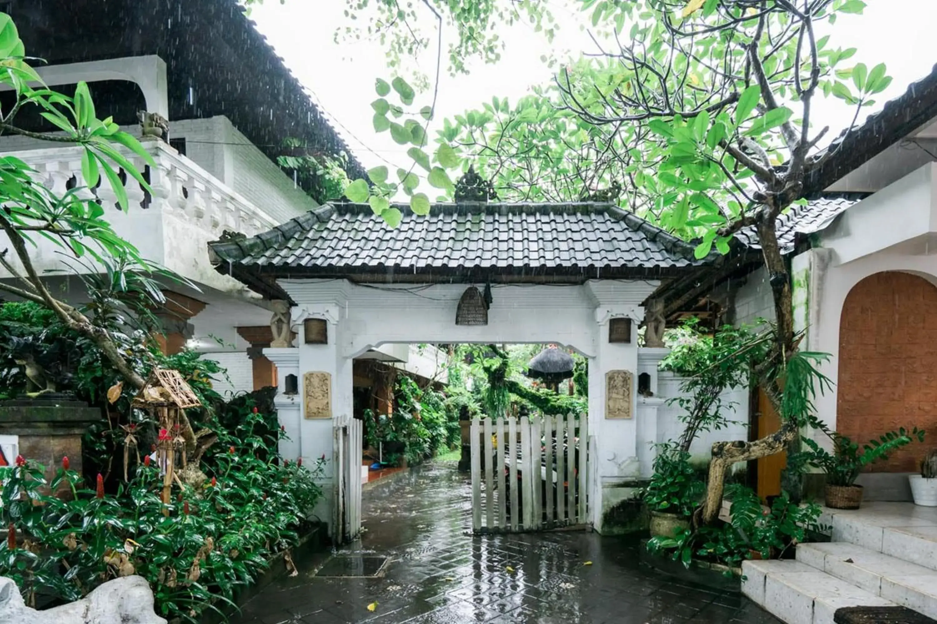 Property building in Urbanview Hotel Ananda Beach Sanur Property building in Urbanview Hotel Ananda Beach Sanur