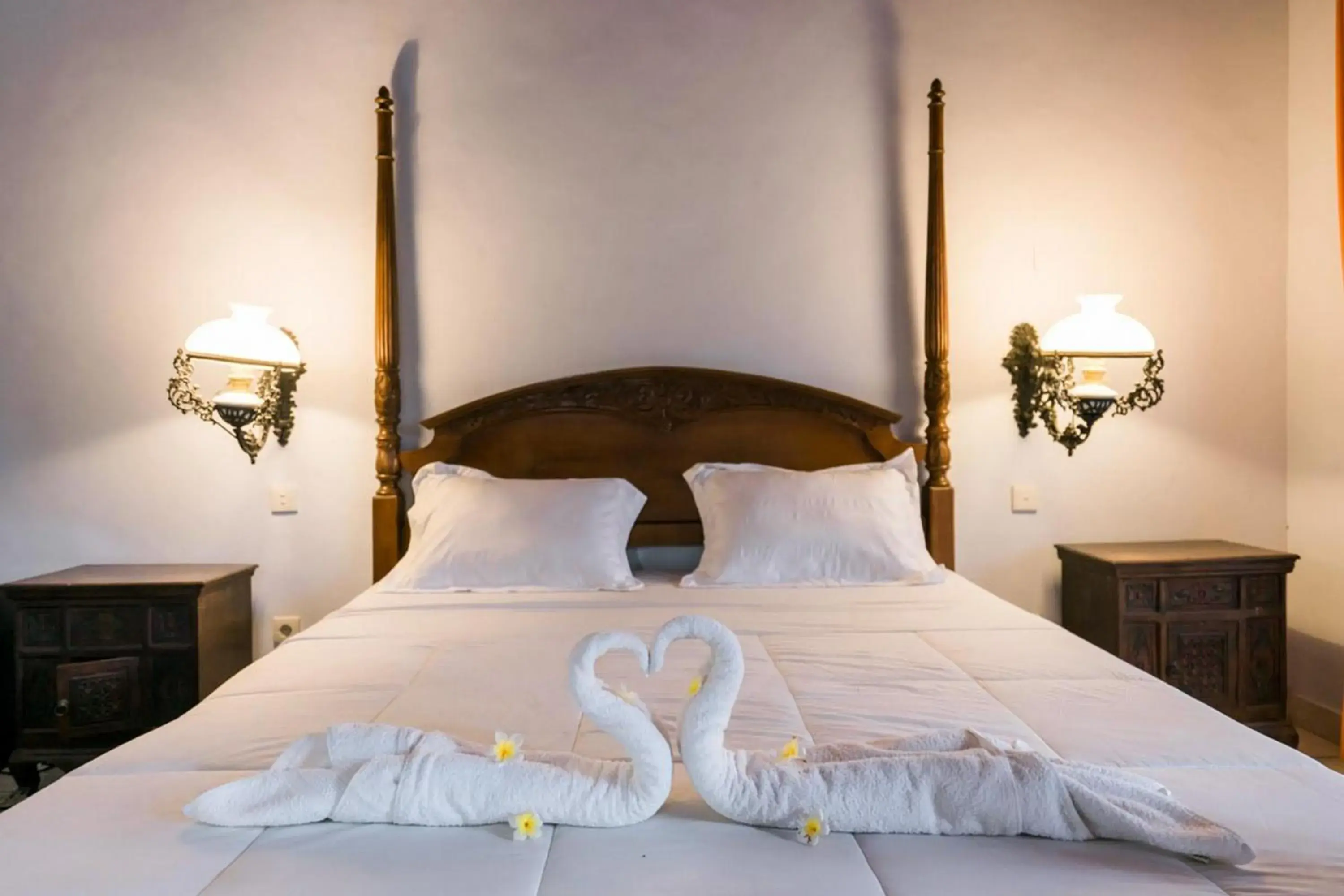 Bed in Urbanview Hotel Ananda Beach Sanur Bed in Urbanview Hotel Ananda Beach Sanur