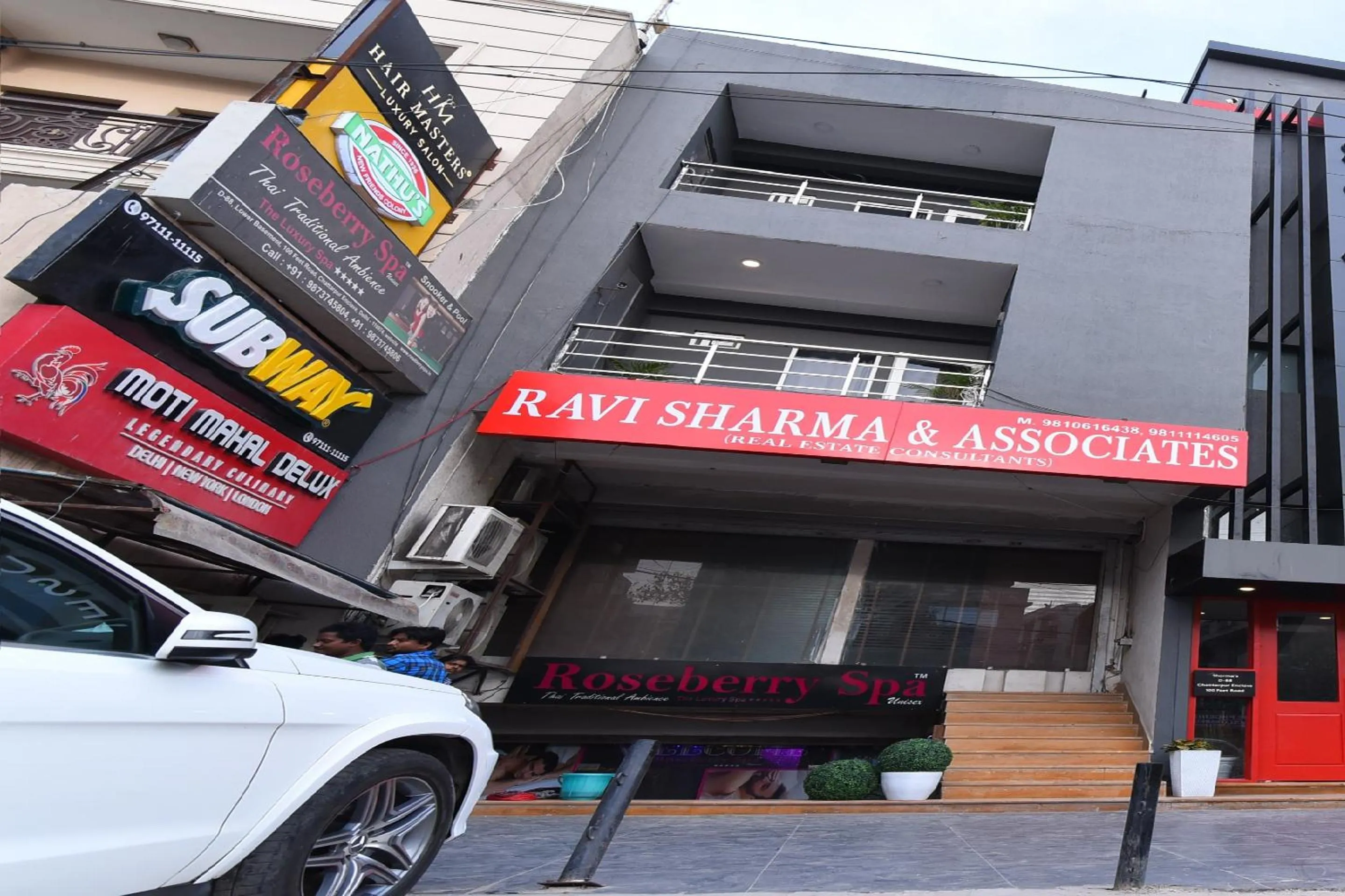 Facade/entrance in Townhouse Rudra Inn Near Chhatarpur Metro Station