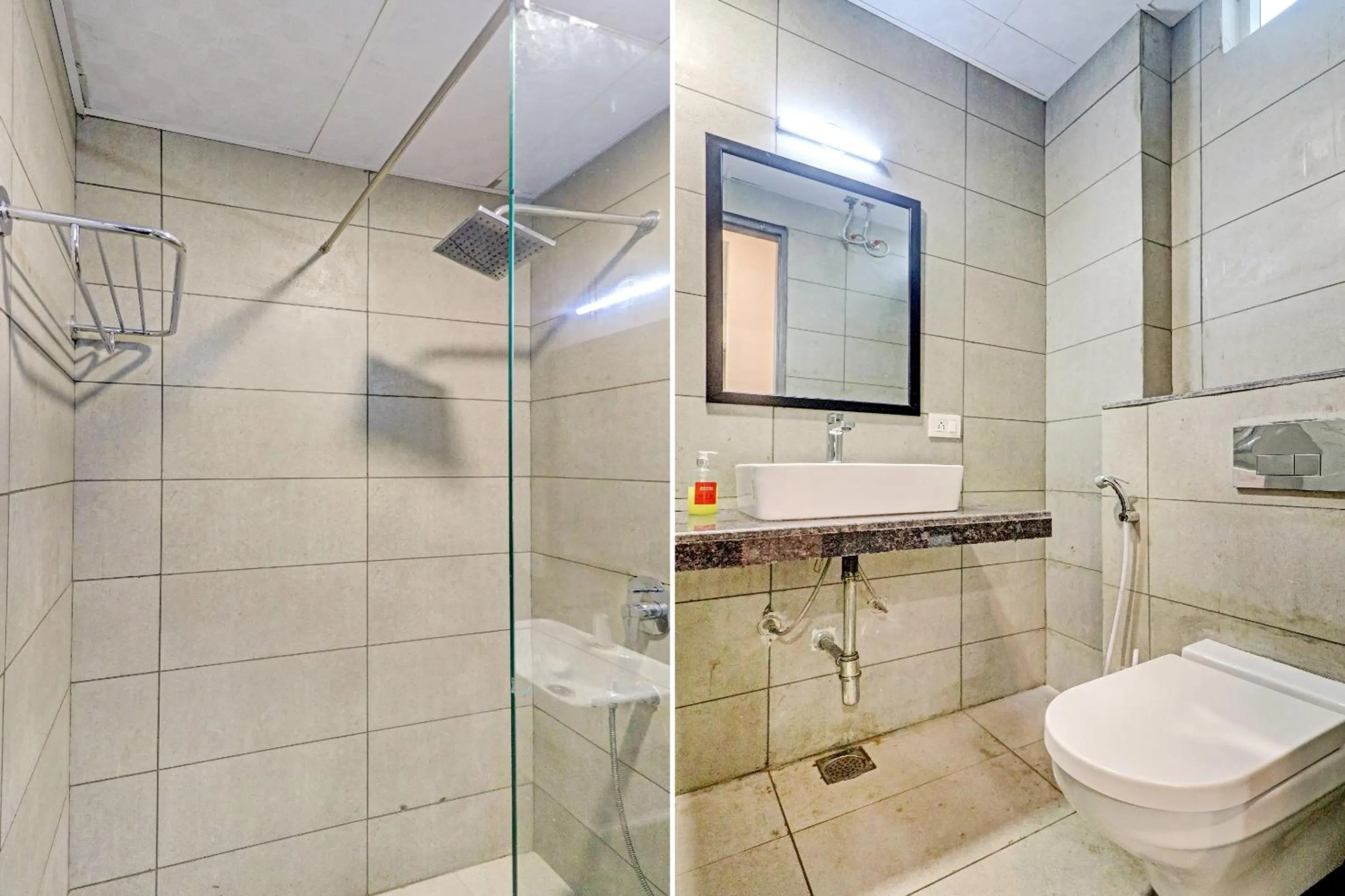 Bathroom in Super Townhouse Sector 30 Near Botanic Garden of Indian Republic