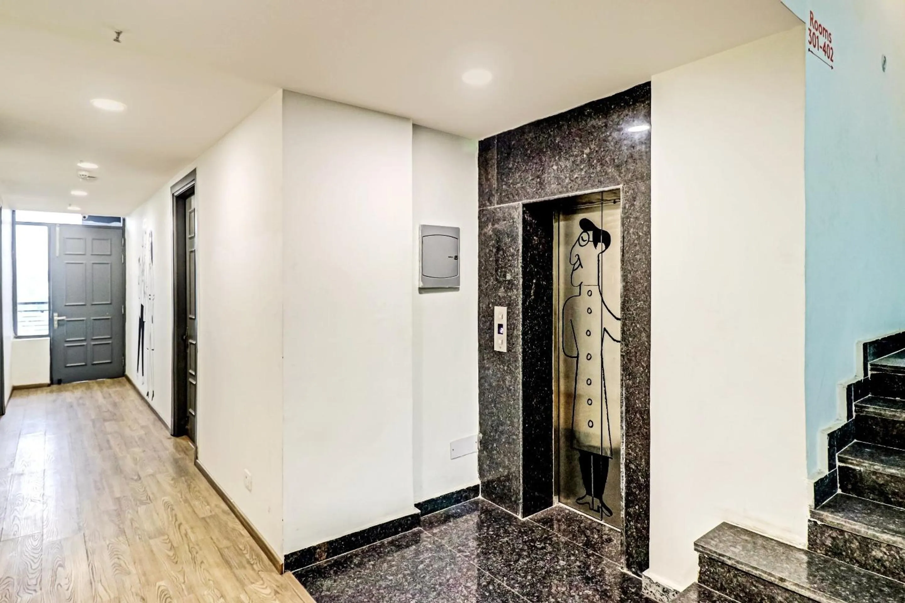 Other in Super Townhouse Sector 30 Near Botanic Garden of Indian Republic