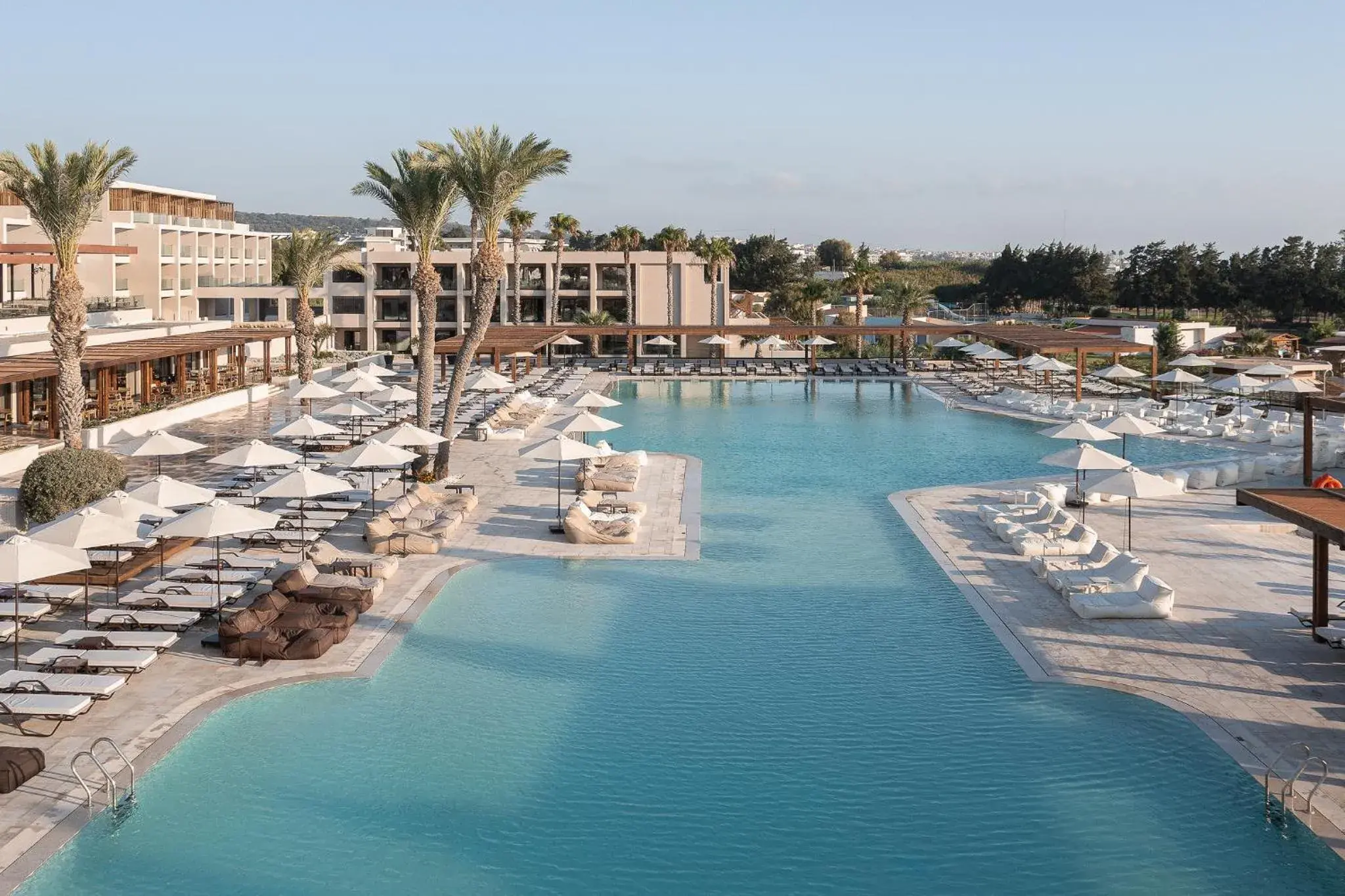 Swimming pool in Helea Lifestyle Beach Resort Swimming pool in Helea Lifestyle Beach Resort