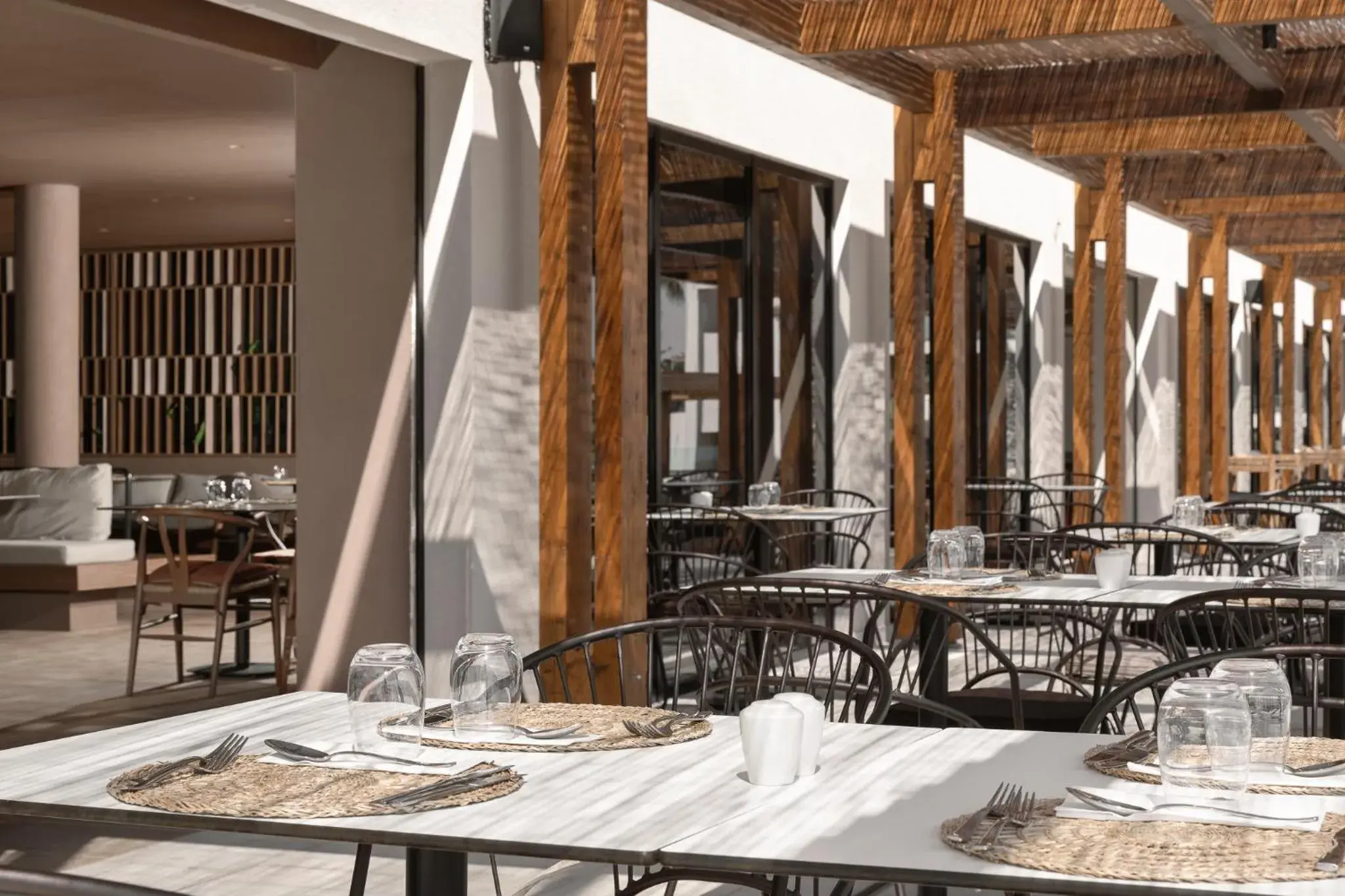 Restaurant/places to eat in Helea Lifestyle Beach Resort Restaurant/places to eat in Helea Lifestyle Beach Resort