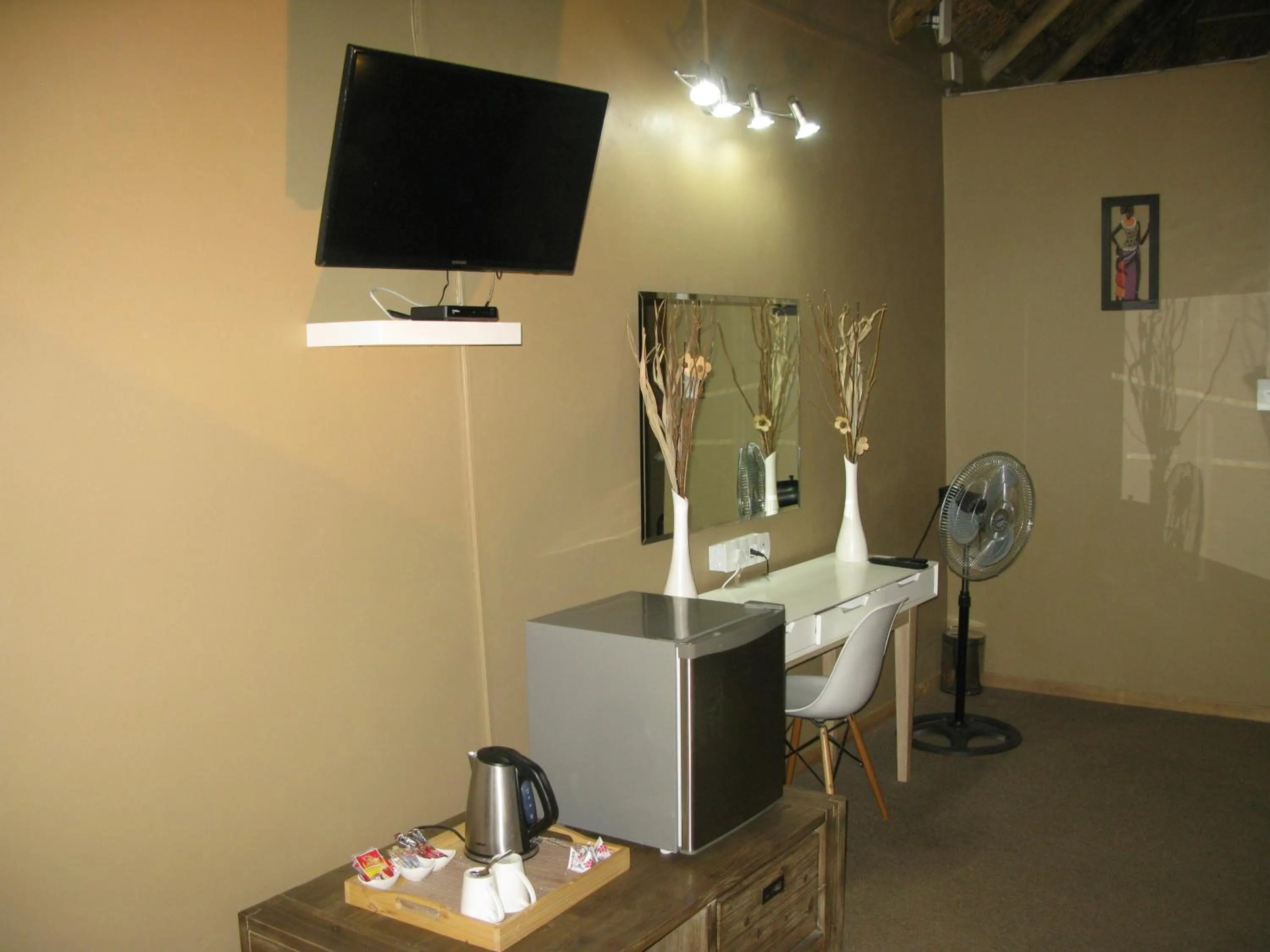 Coffee/tea facilities in Aero Airport Lodge