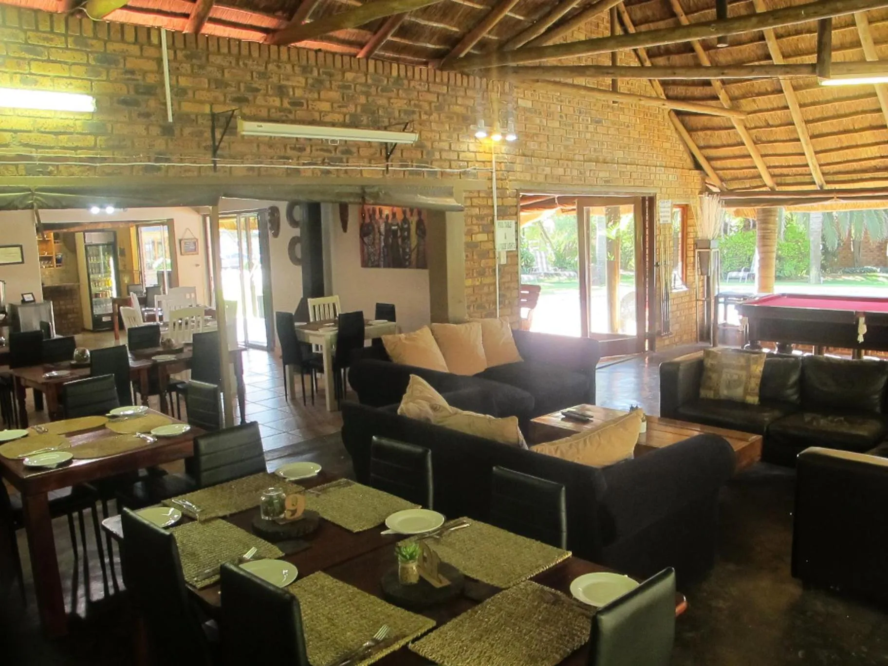 Living room in Aero Airport Lodge