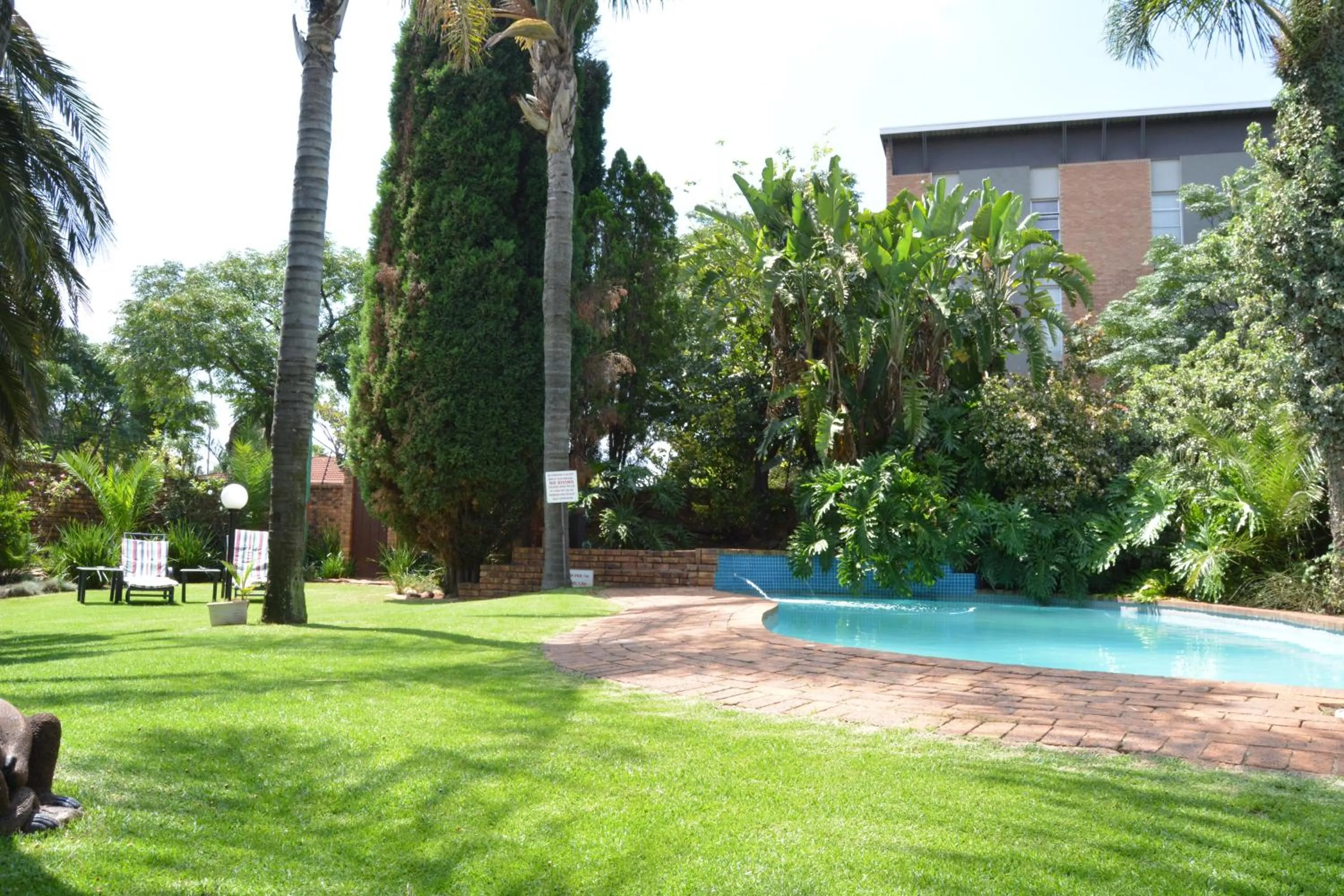 Garden in Aero Airport Lodge