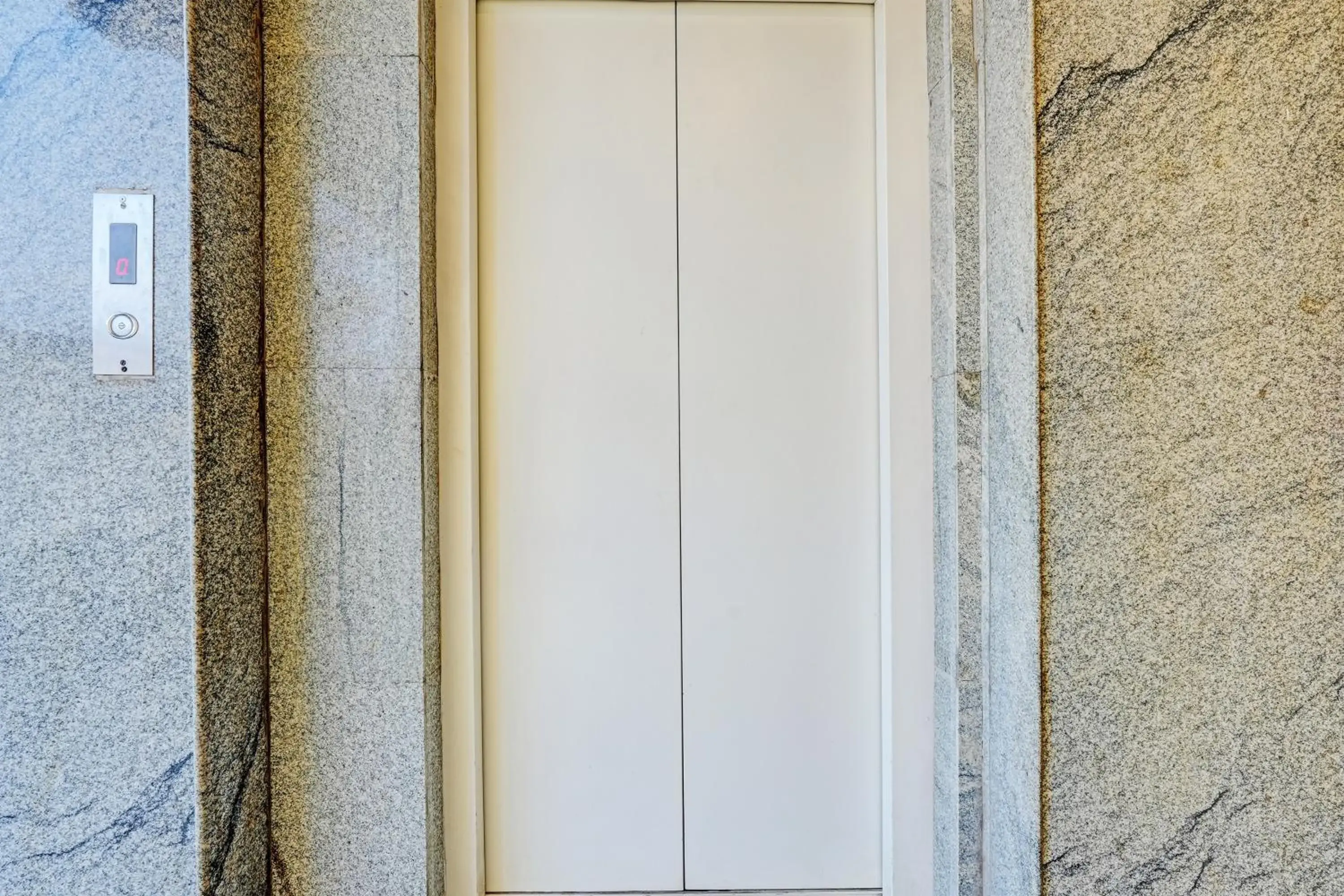 Lobby or reception in Super Townhouse Ramamurthy Nagar Formerly Navya International Lobby or reception in Super Townhouse Ramamurthy Nagar Formerly Navya International