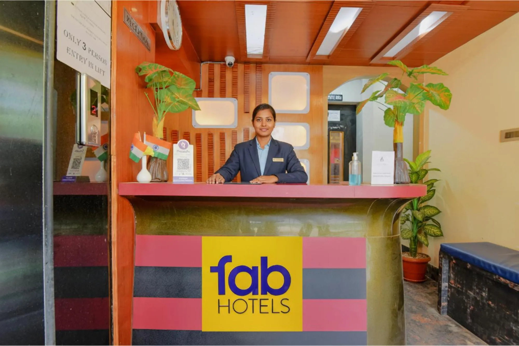 Lobby or reception in FabHotel Middleton Desire - Nr Niladri Vihar Square