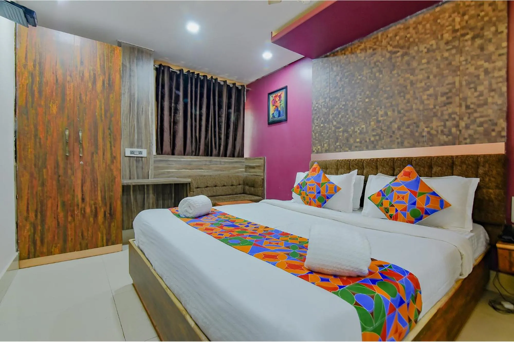 Photo of the whole room, Bed in FabHotel Middleton Desire - Nr Niladri Vihar Square