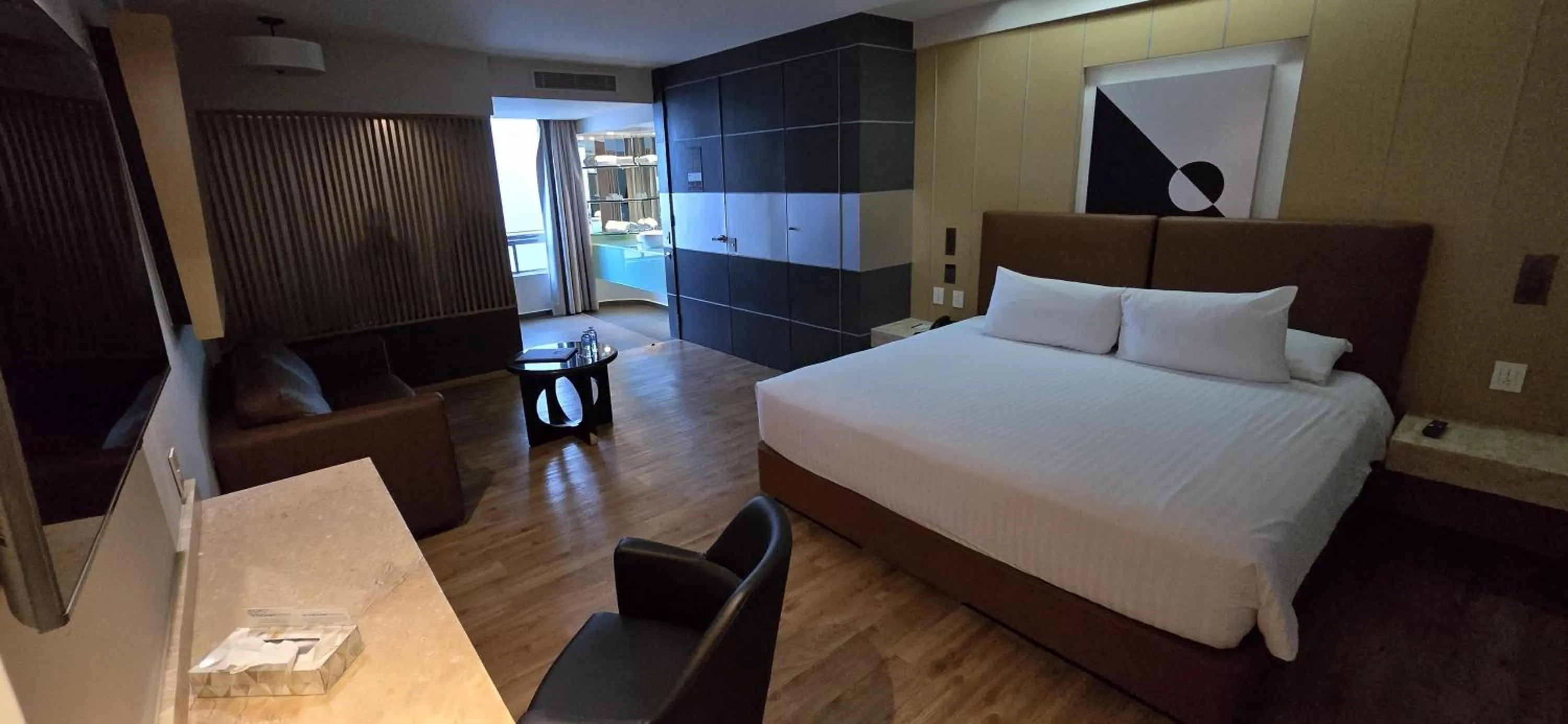 Photo of the whole room, Bed in Ramada by Wyndham Mexico City Santa Fe