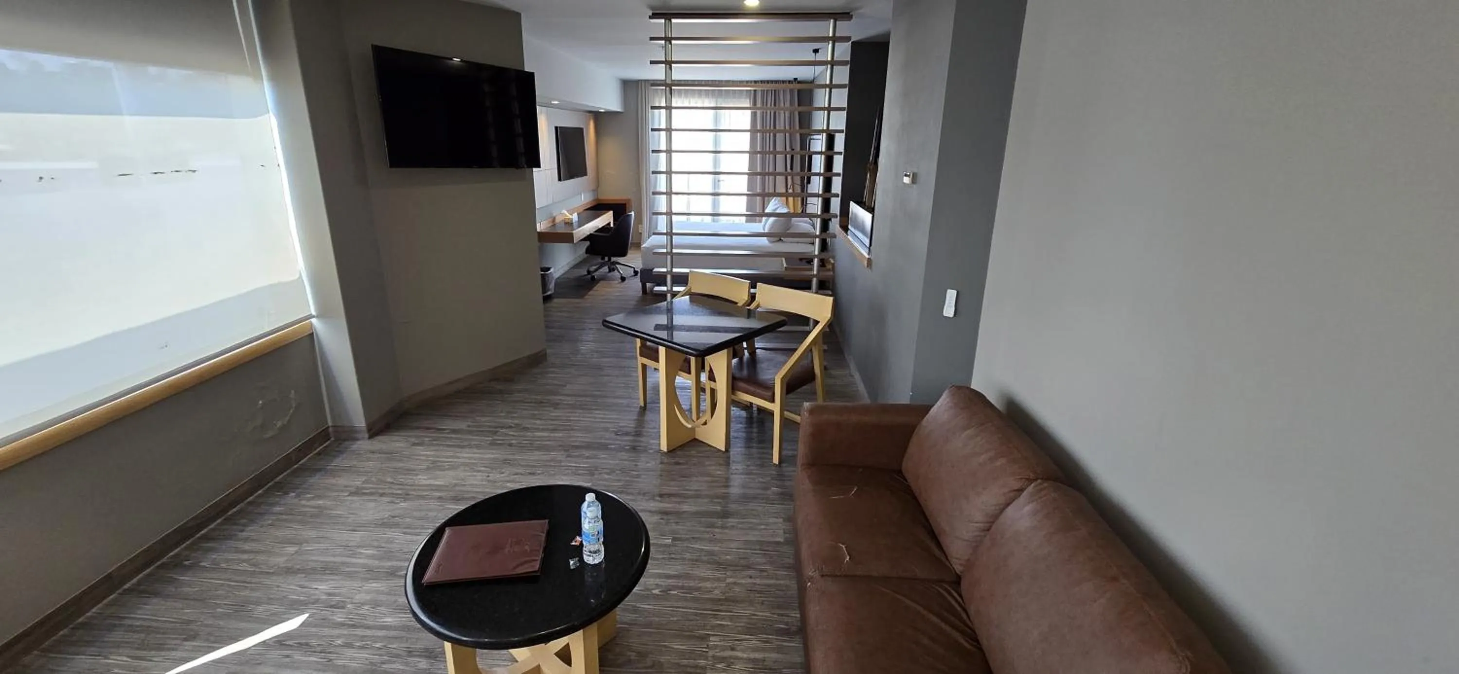 Seating area in Ramada by Wyndham Mexico City Santa Fe